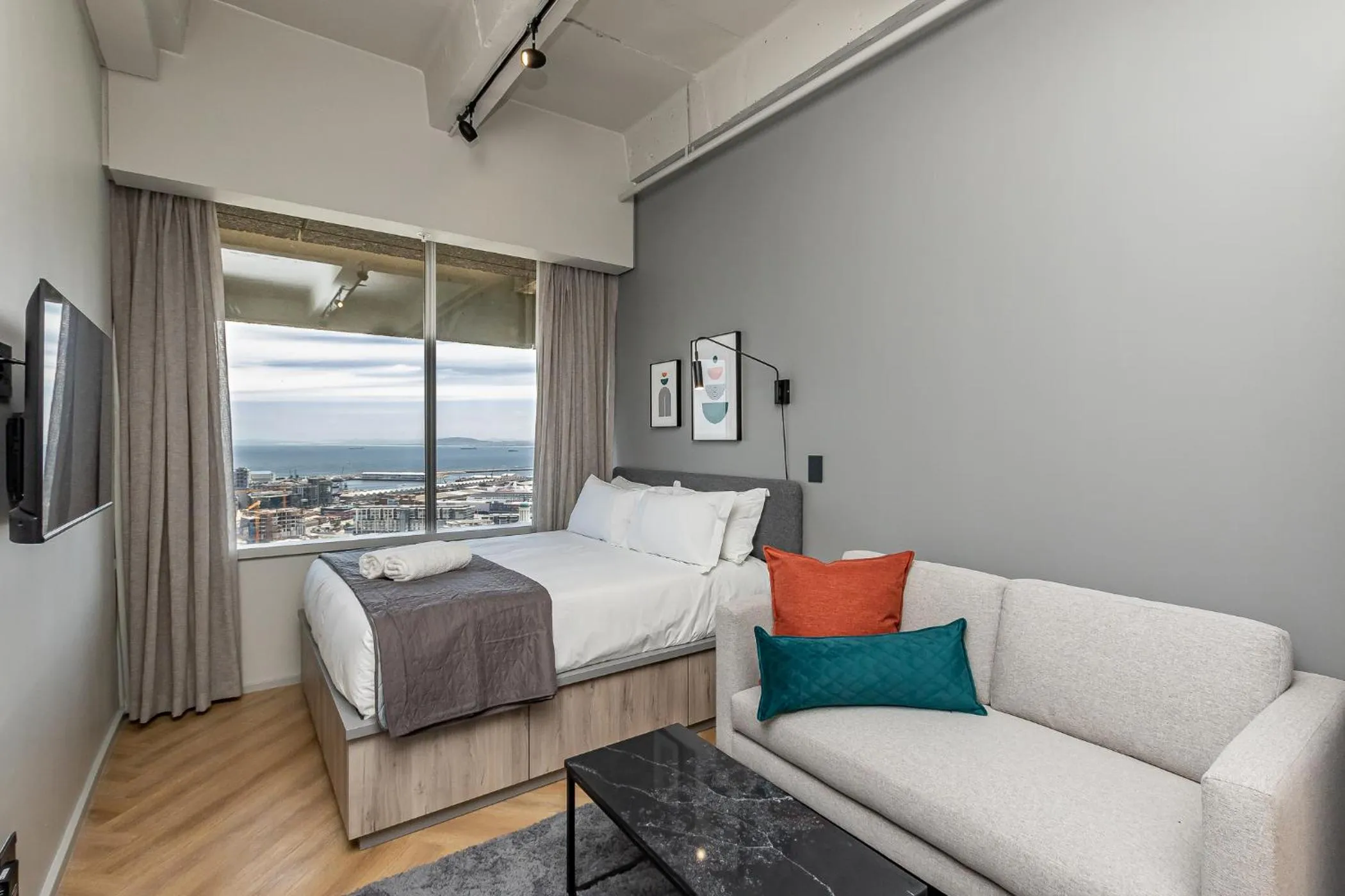 Bed in One Thibault Hotel by ITC Hospitality