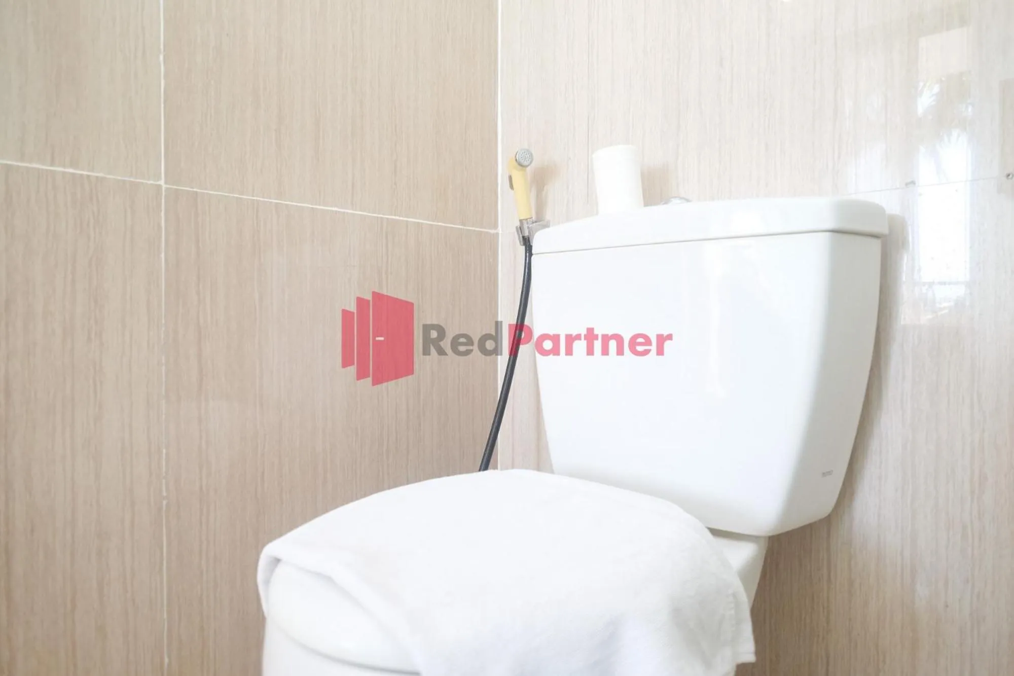 Toilet in Sawah Joglo Boutique Villa Mitra RedDoorz