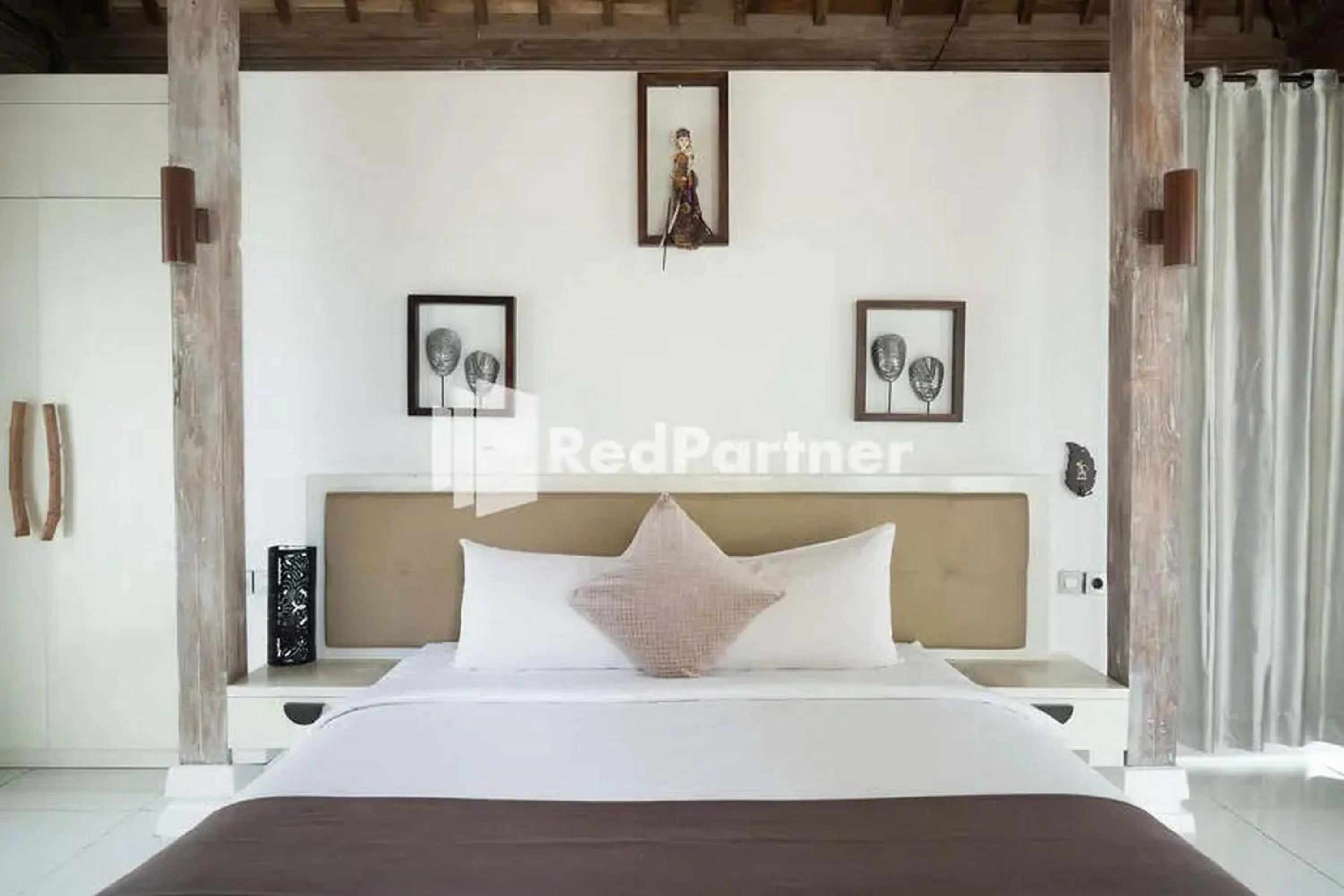 Bedroom, Bed in Sawah Joglo Boutique Villa Mitra RedDoorz