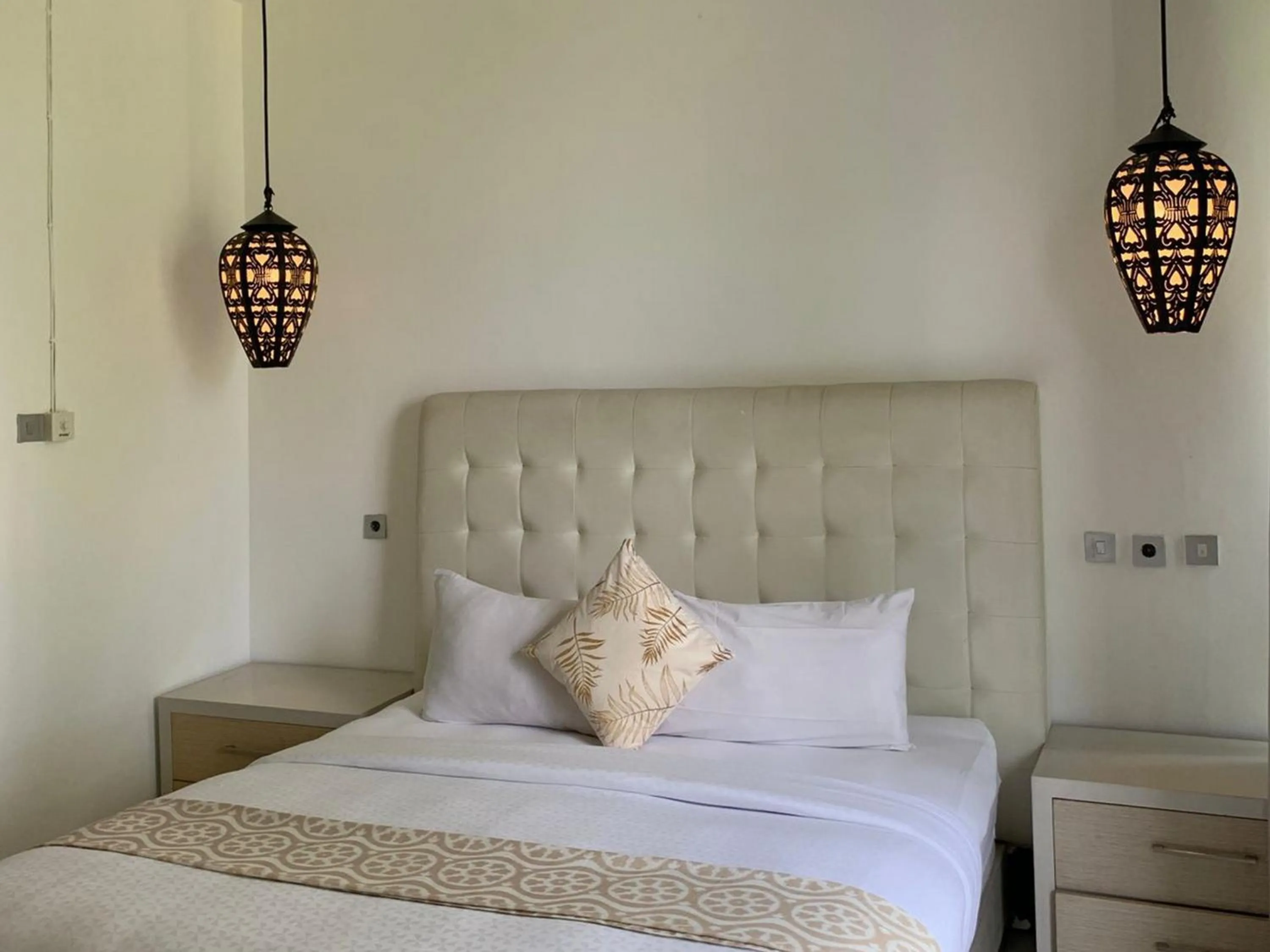 Bedroom, Bed in Sawah Joglo Boutique Villa Mitra RedDoorz