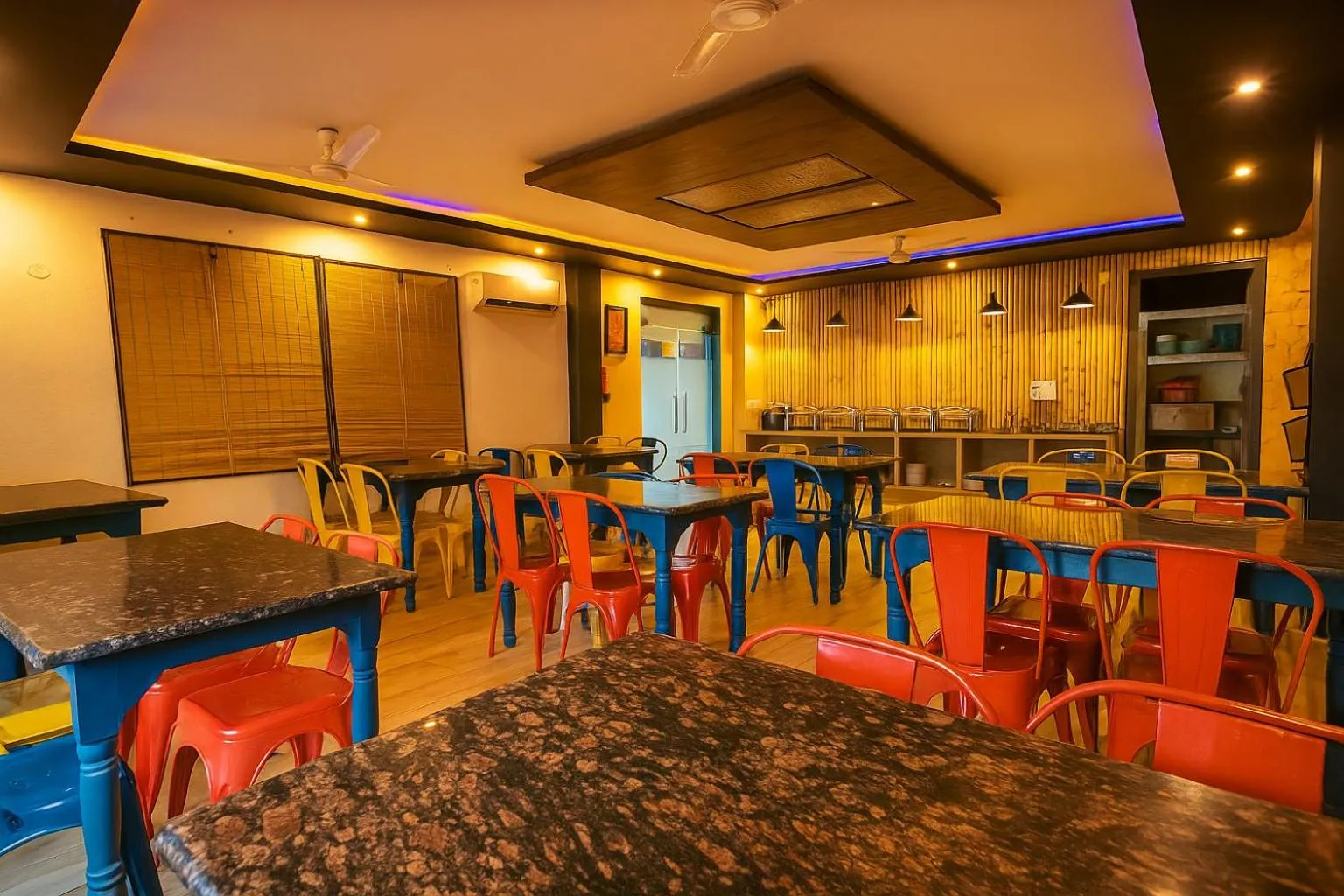 Restaurant/places to eat in Hotel Cordelia Inn - Swimming Pool & Spa