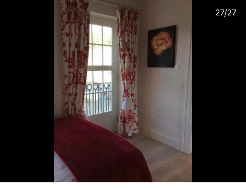 Bed in Redgate House Bed & Breakfast