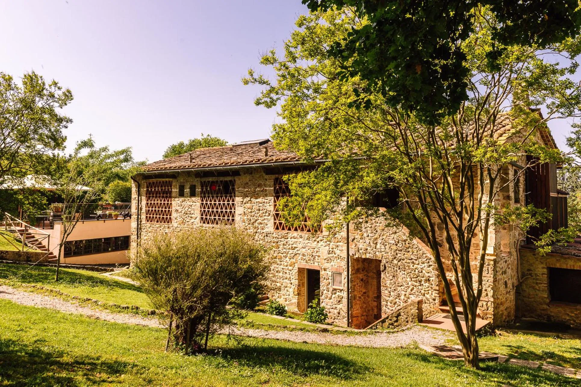 Property building in Massa Vecchia