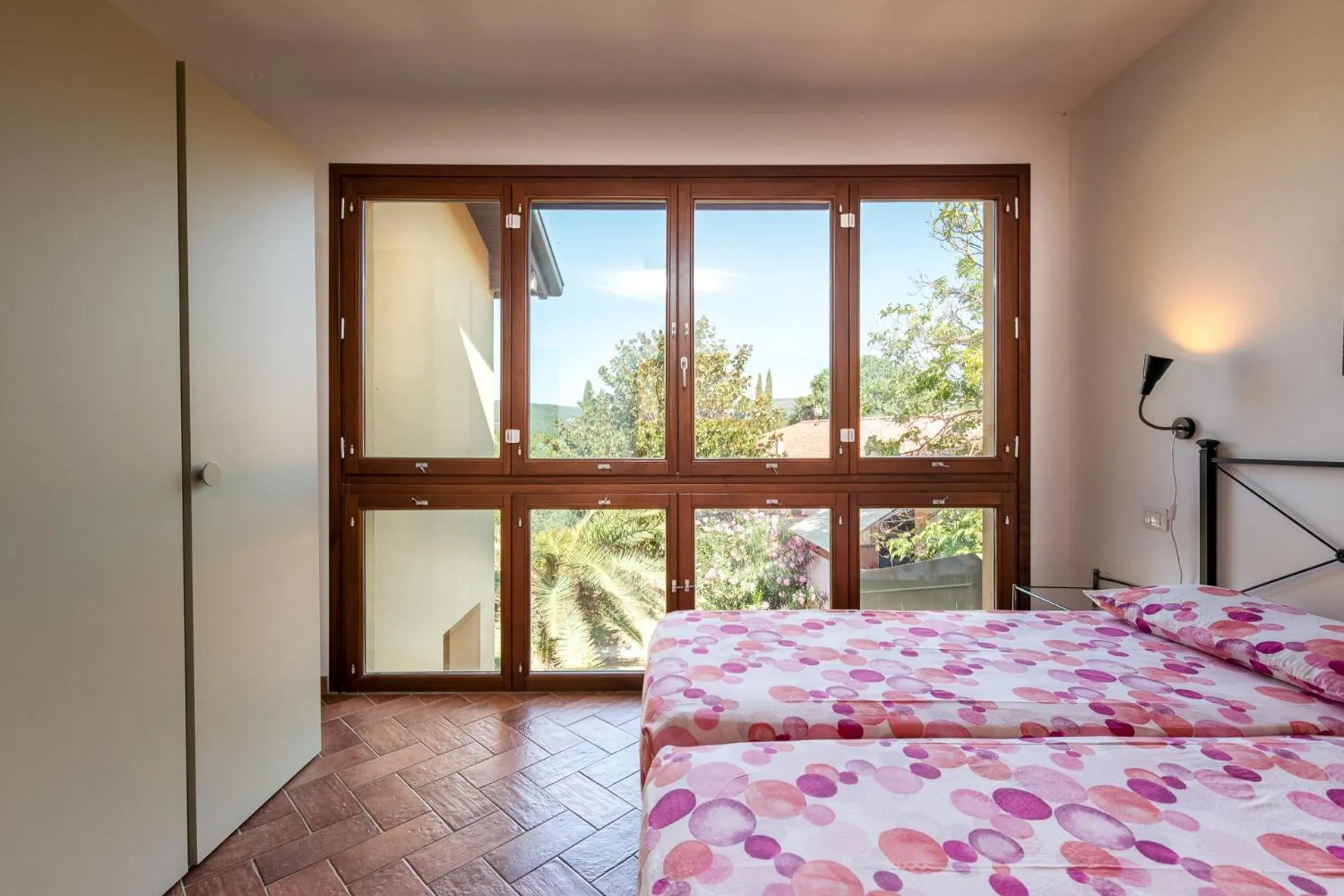 Bedroom, Bed in Massa Vecchia
