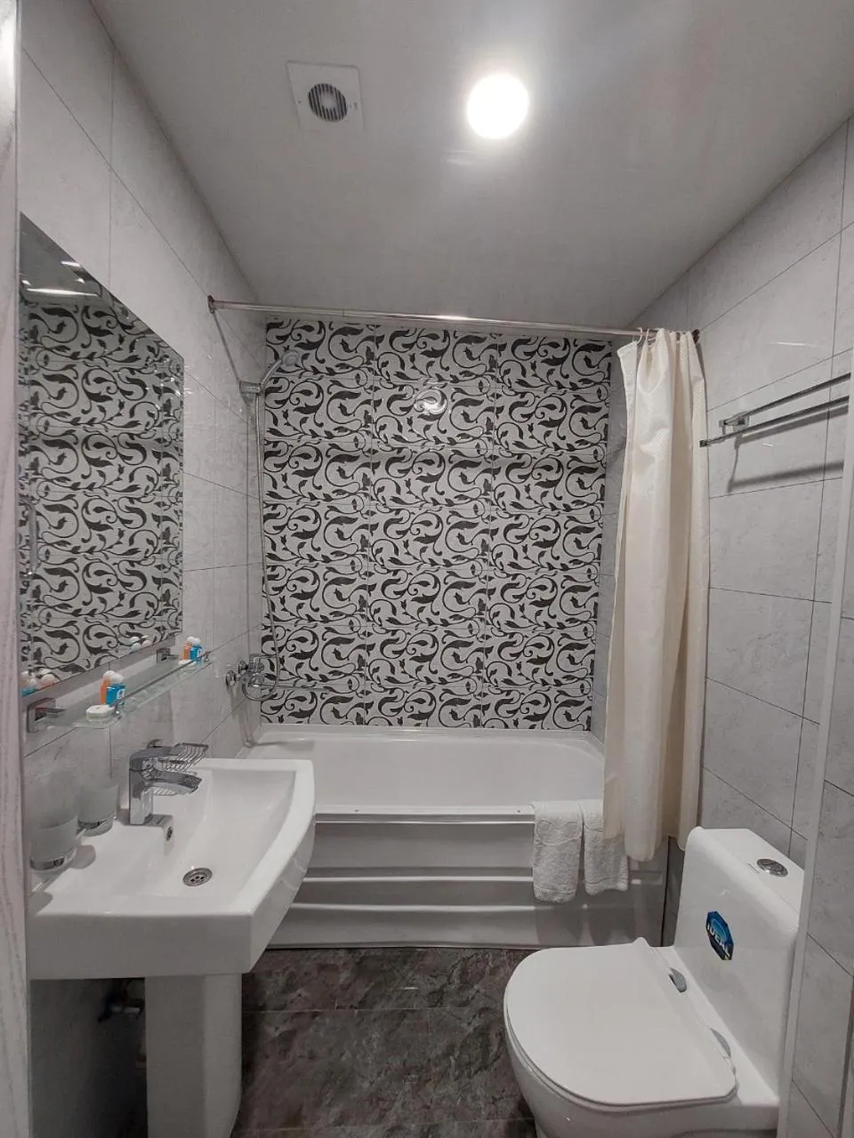 Shower in Asian Plaza