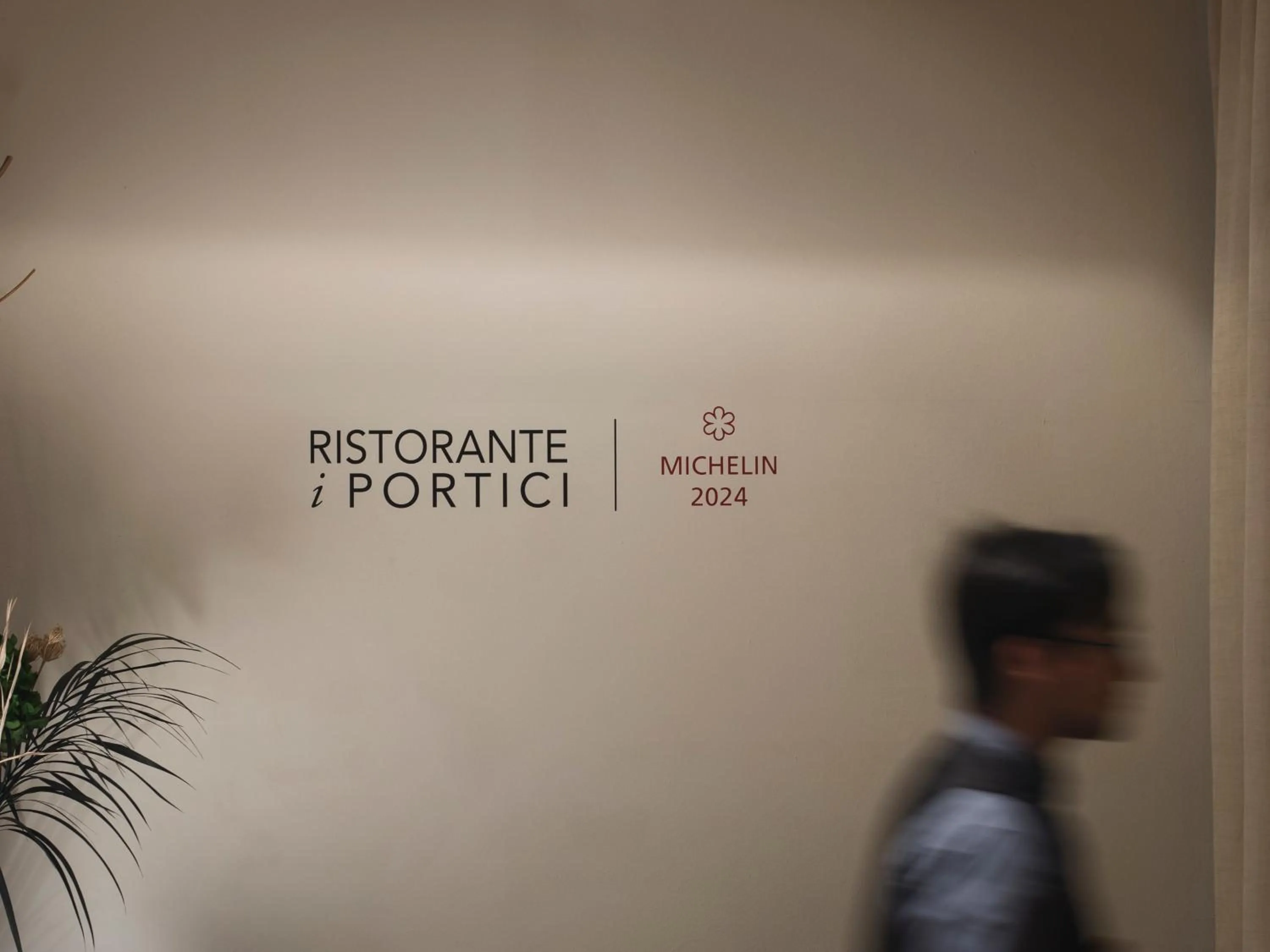 Restaurant/places to eat in I Portici Hotel Bologna