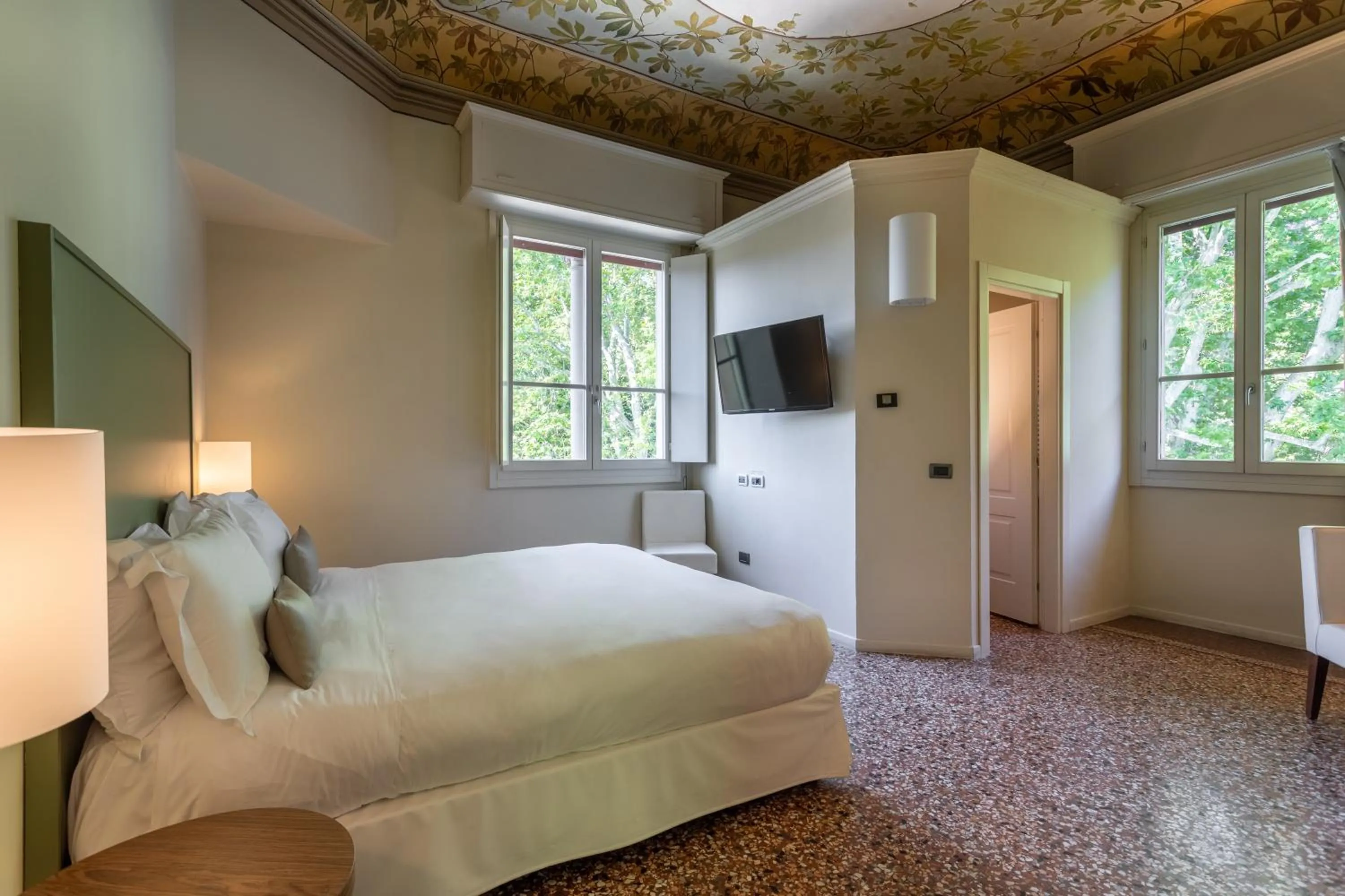 Bedroom, Bed in I Portici Hotel Bologna