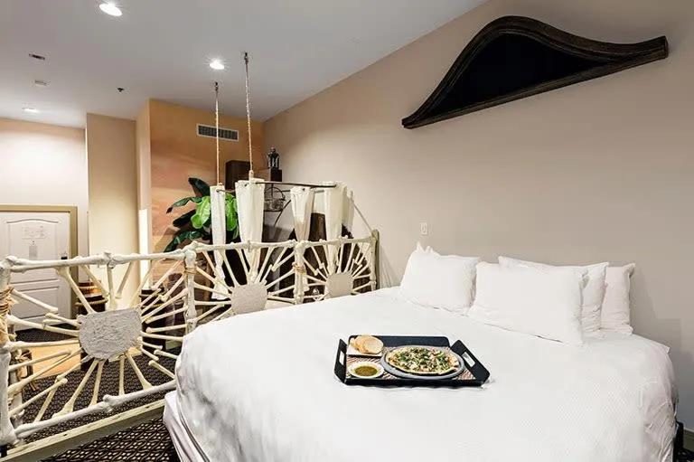 Bed in Chateau Avalon