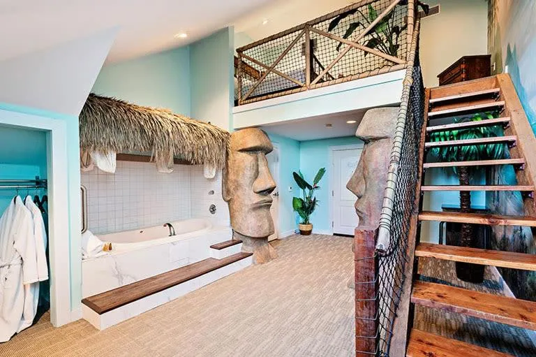 Bed in Chateau Avalon