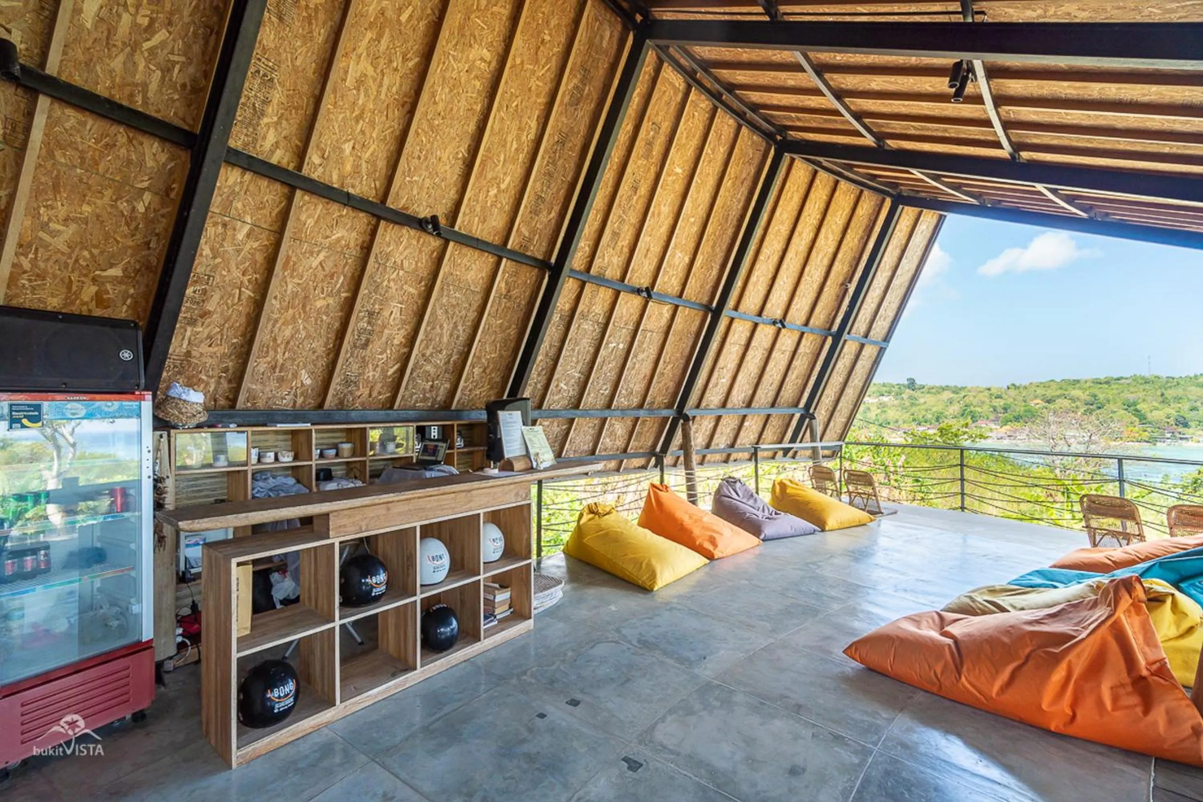 Patio in Bong Hostel Nusa Lembongan by Bukit Vista