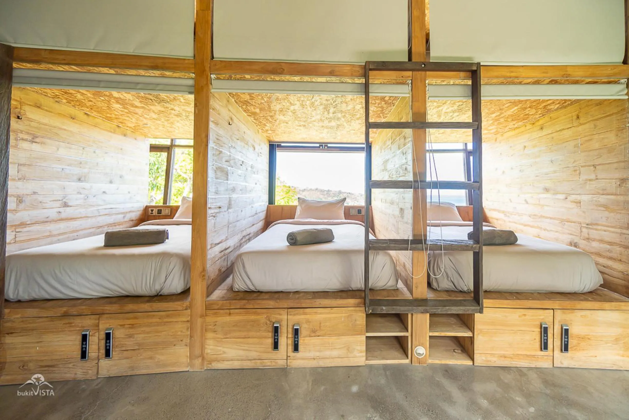 Bed in Bong Hostel Nusa Lembongan by Bukit Vista