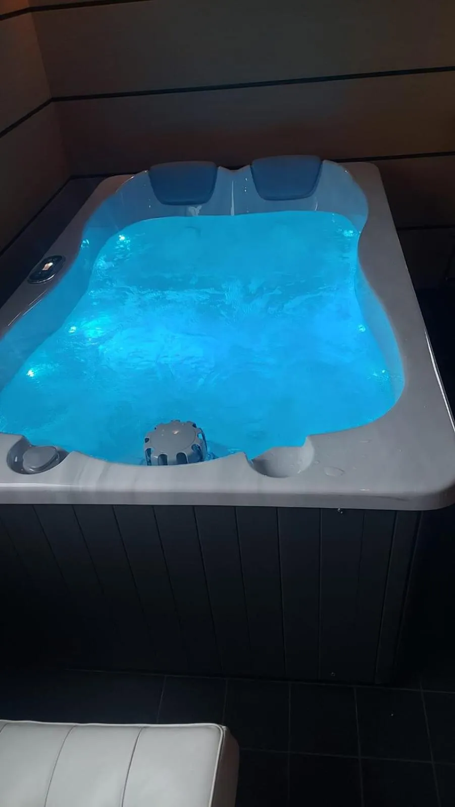 Hot Tub in Hotel Michelangelo