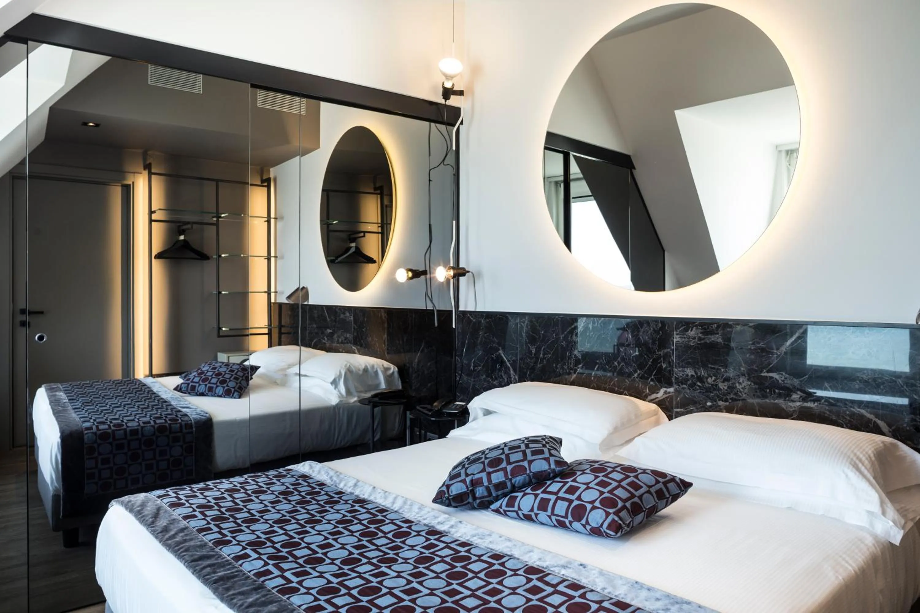 Bed in Hotel Michelangelo