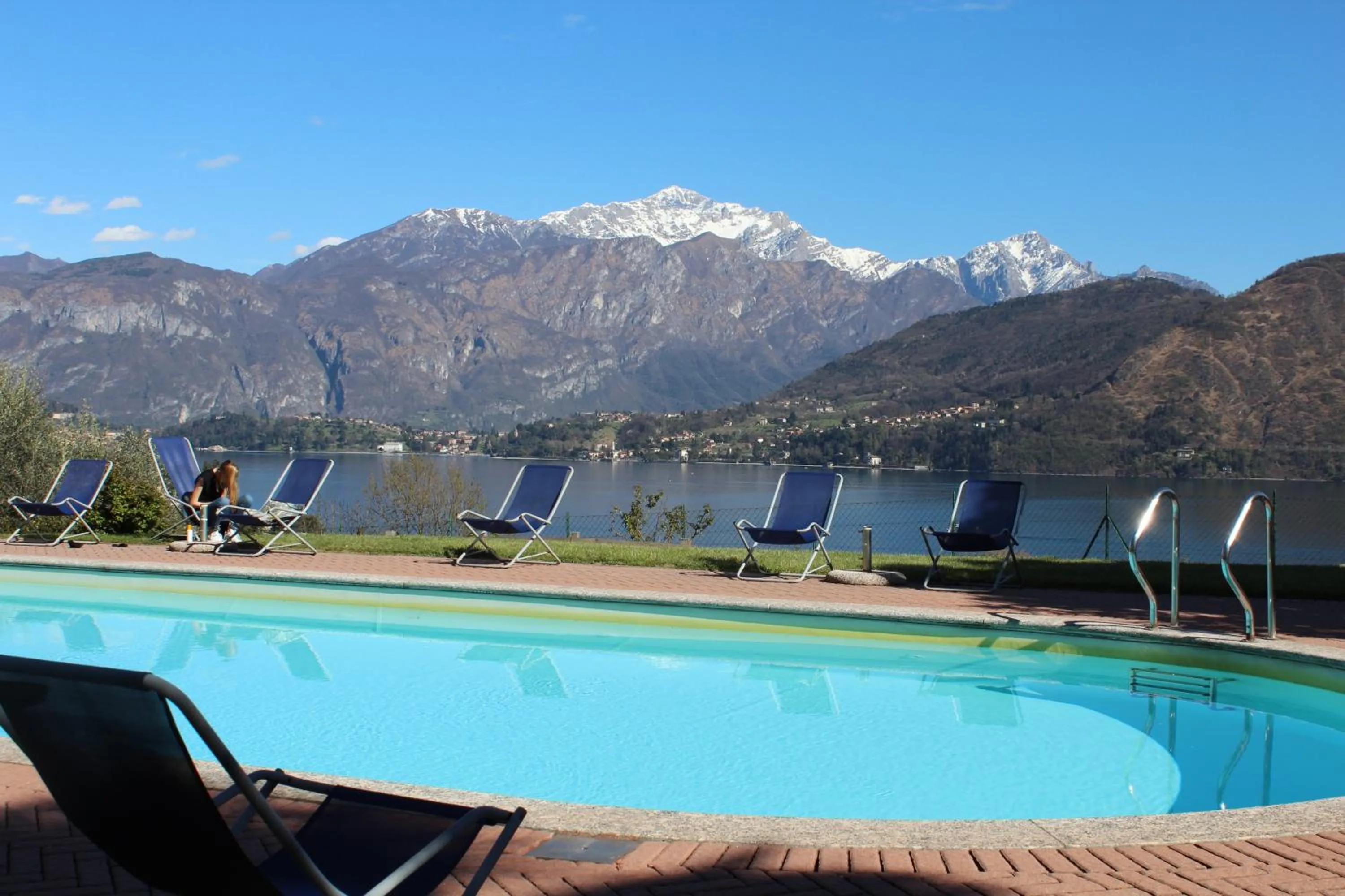 Swimming pool in Residence Celeste