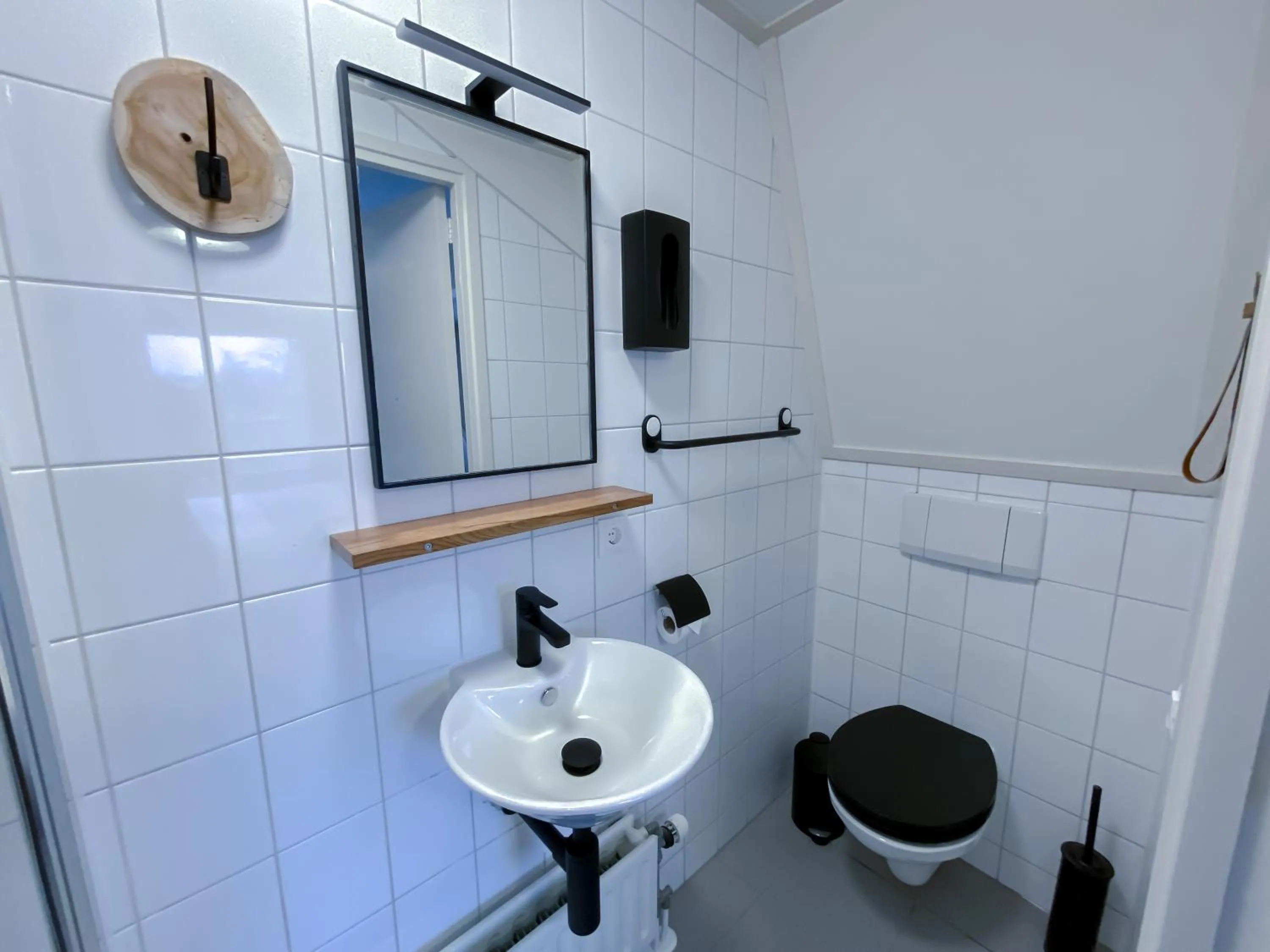 Bathroom in Hotel de Slapende Hollander - Economy