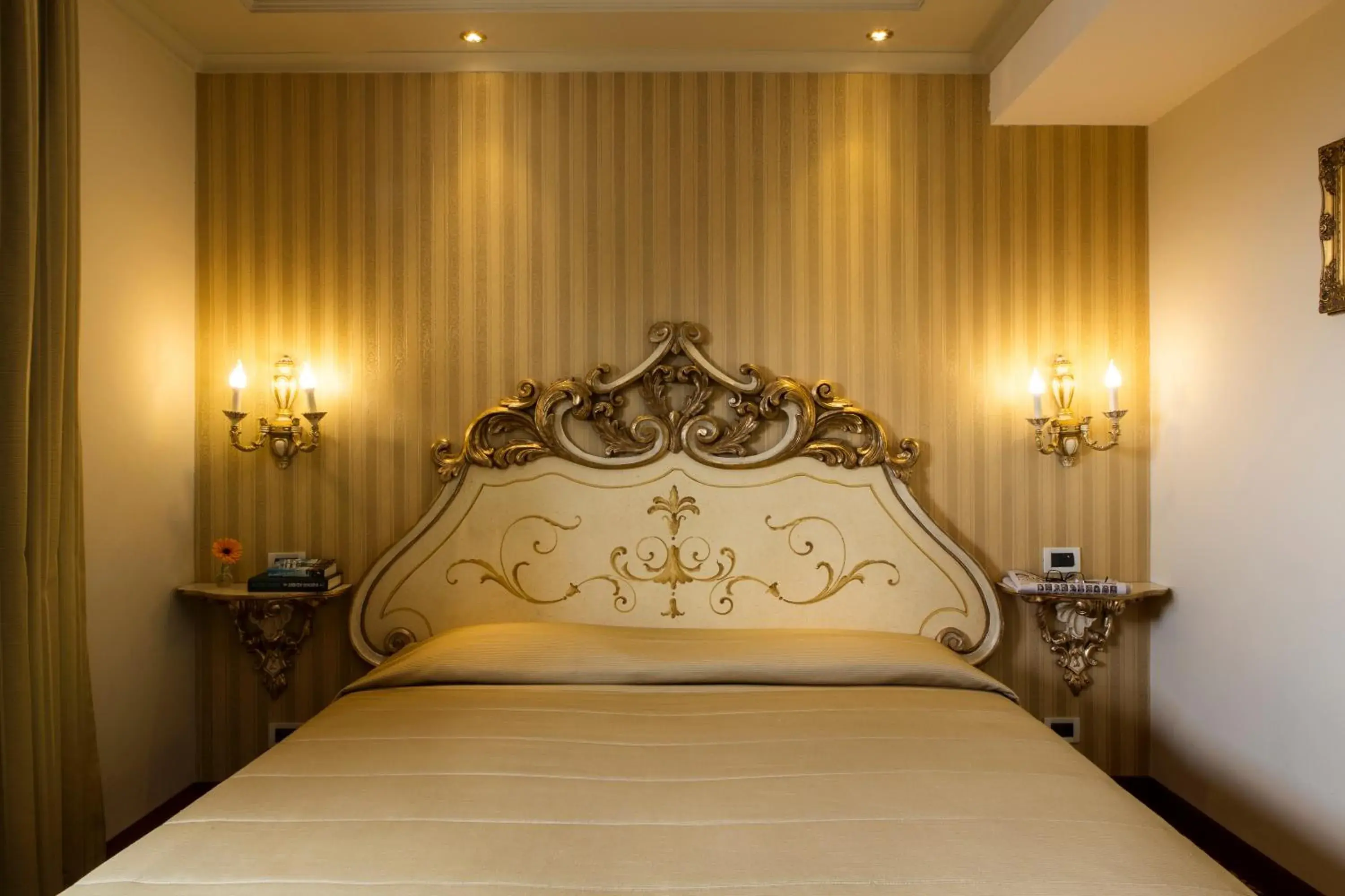 Junior Suite in Villa Tuscolana Junior Suite in Villa Tuscolana