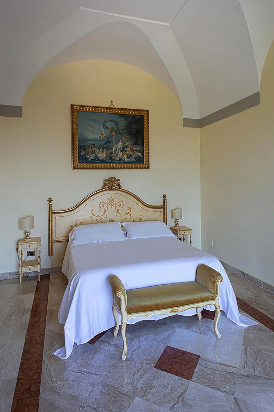 Bedroom, Bed in Villa Tuscolana