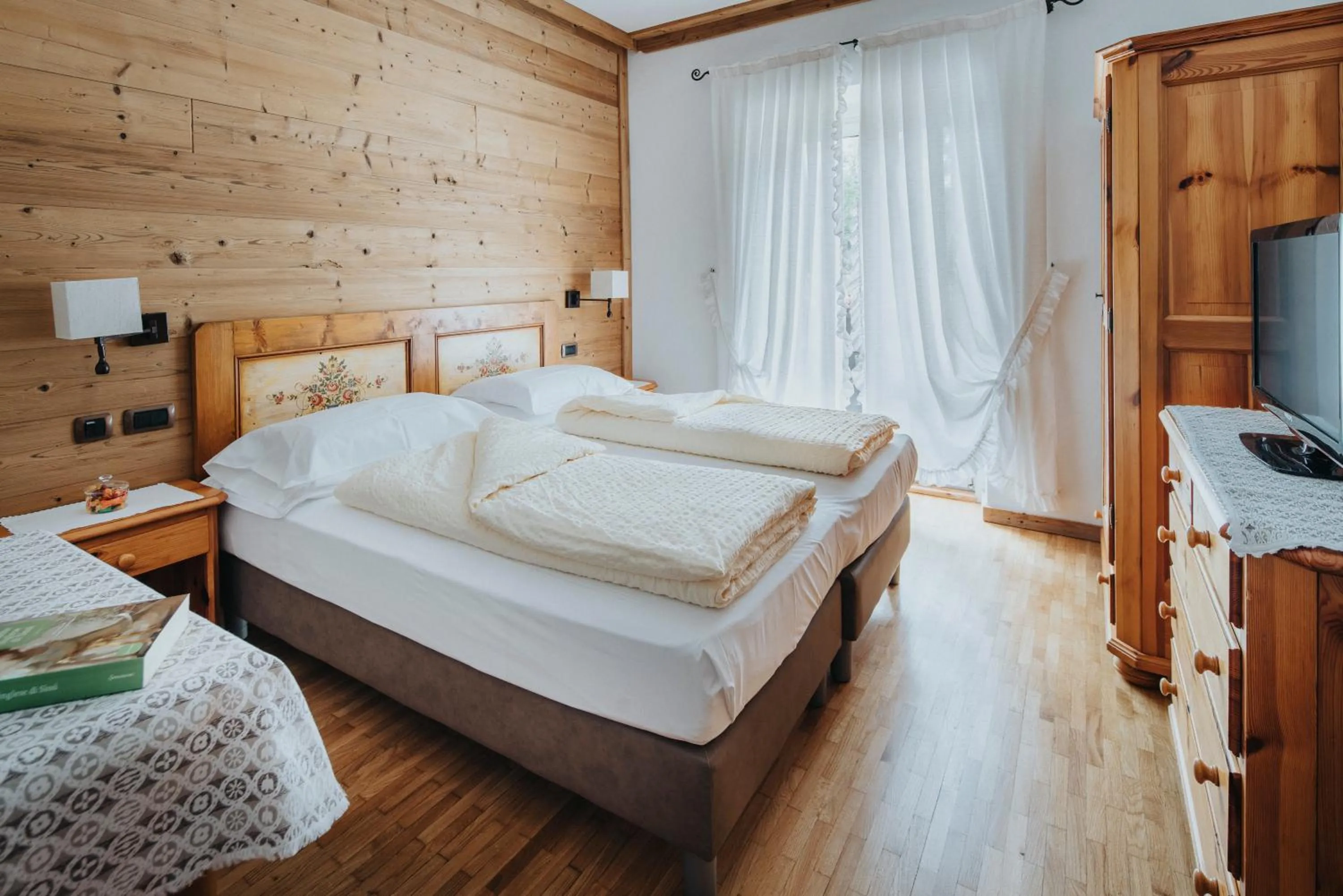 Bed in Hotel Menardi