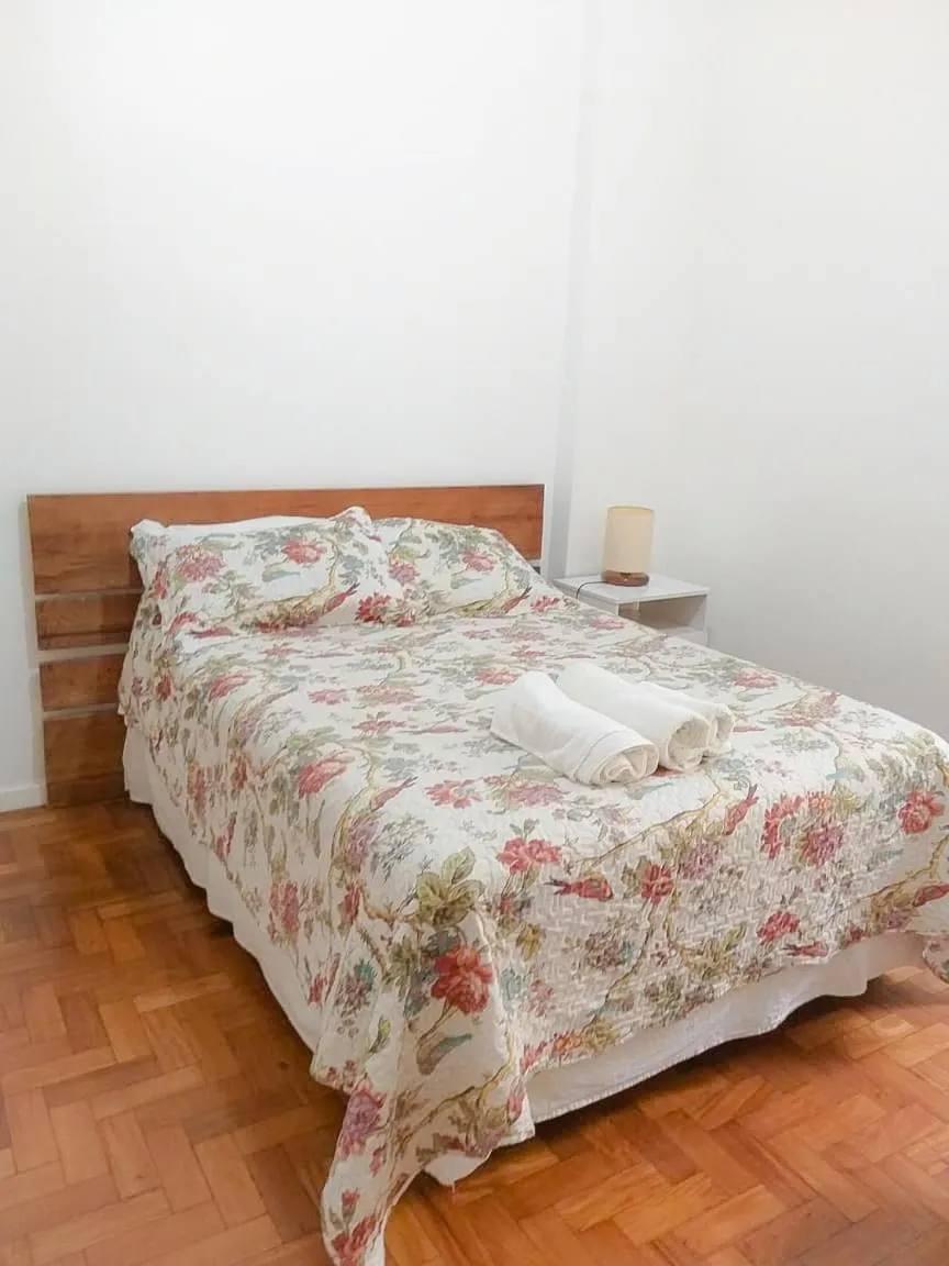 Bed in Apartamento quadra da praia em Copacabana