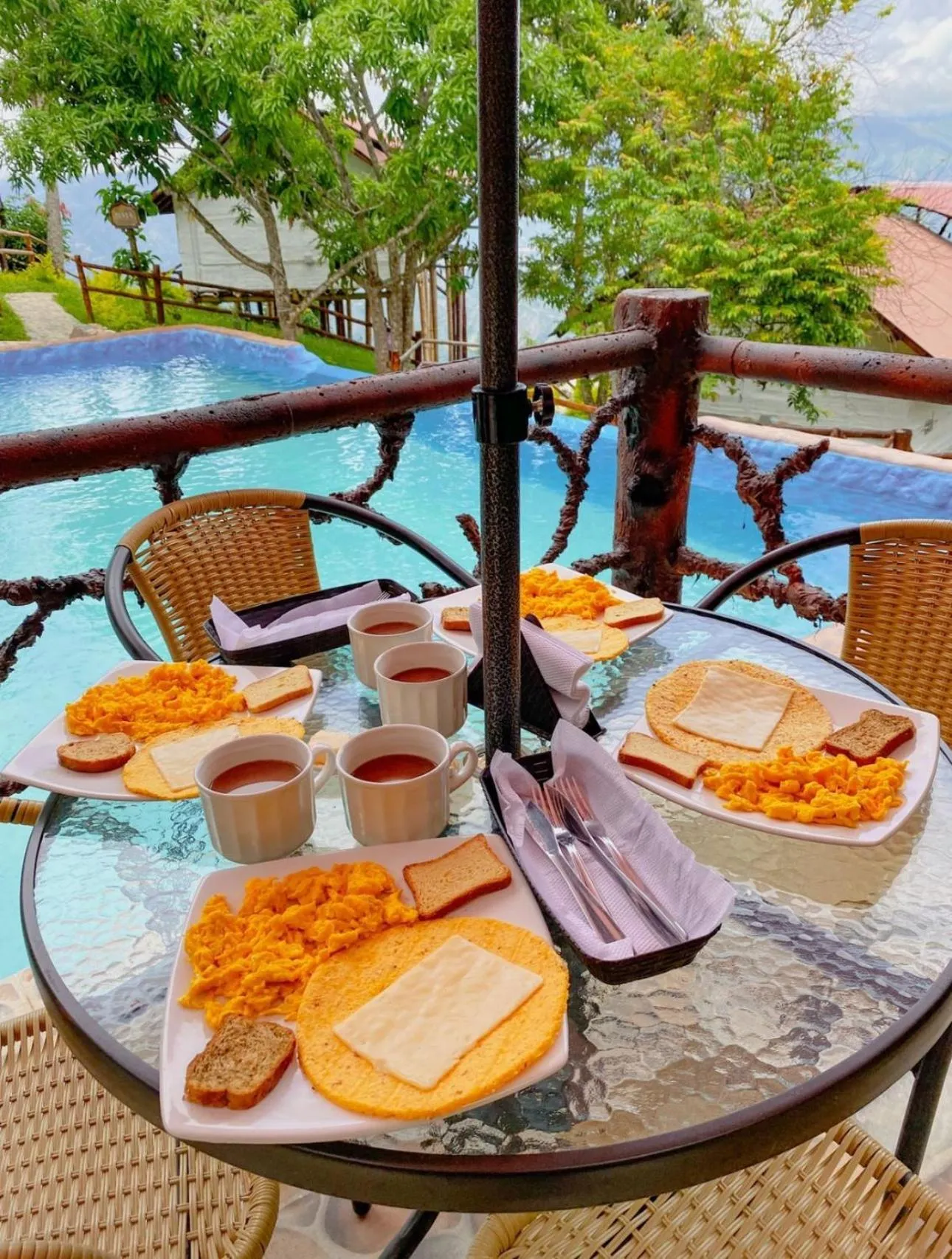 Breakfast in Glamping Mirador Santa Fe-Sopetran