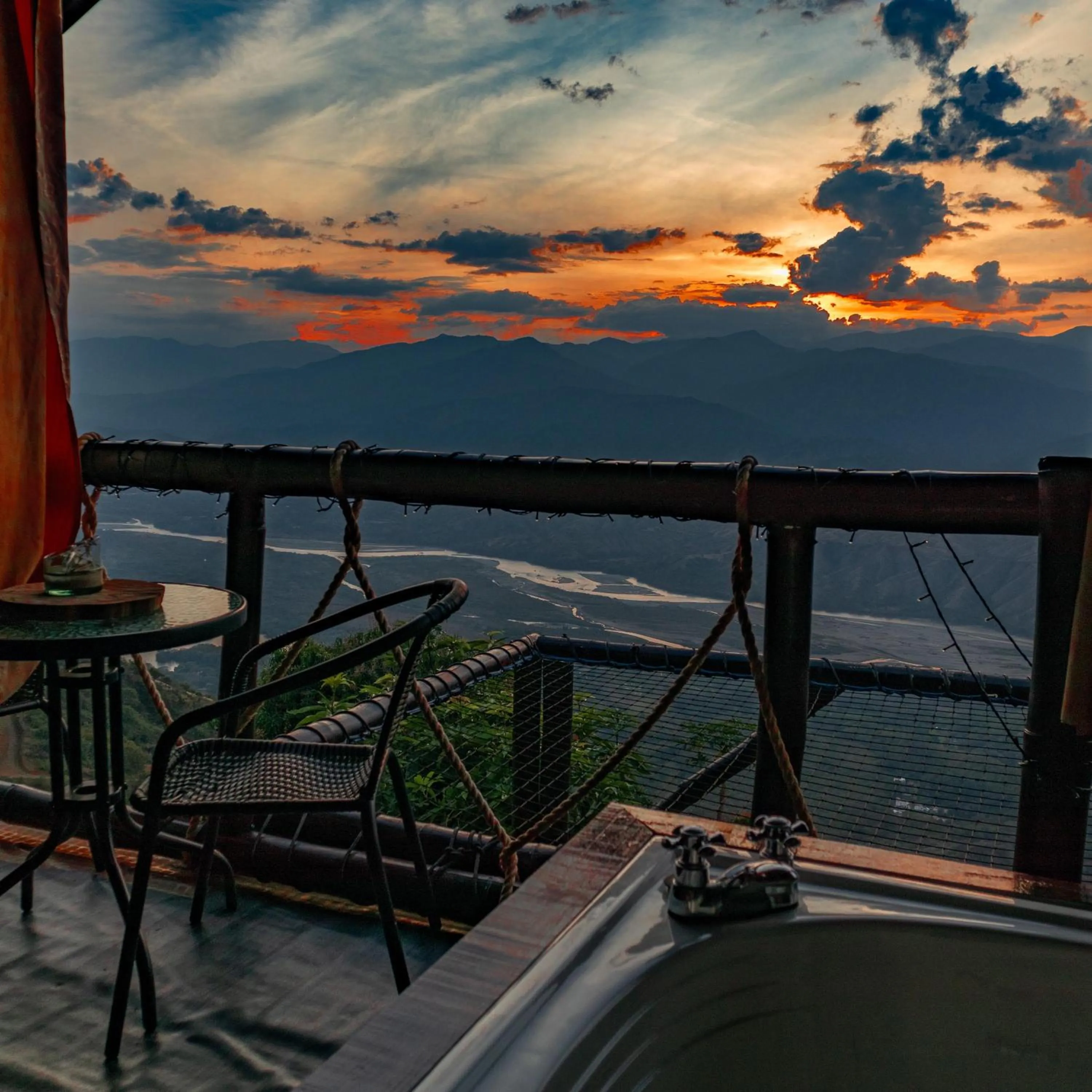 River view in Glamping Mirador Santa Fe-Sopetran