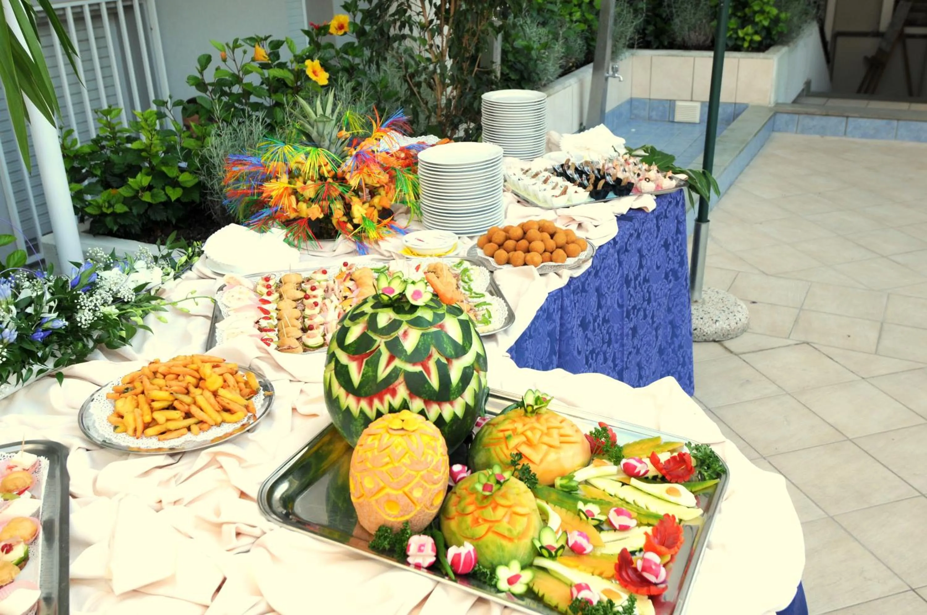 Food and drinks in Hotel Palace