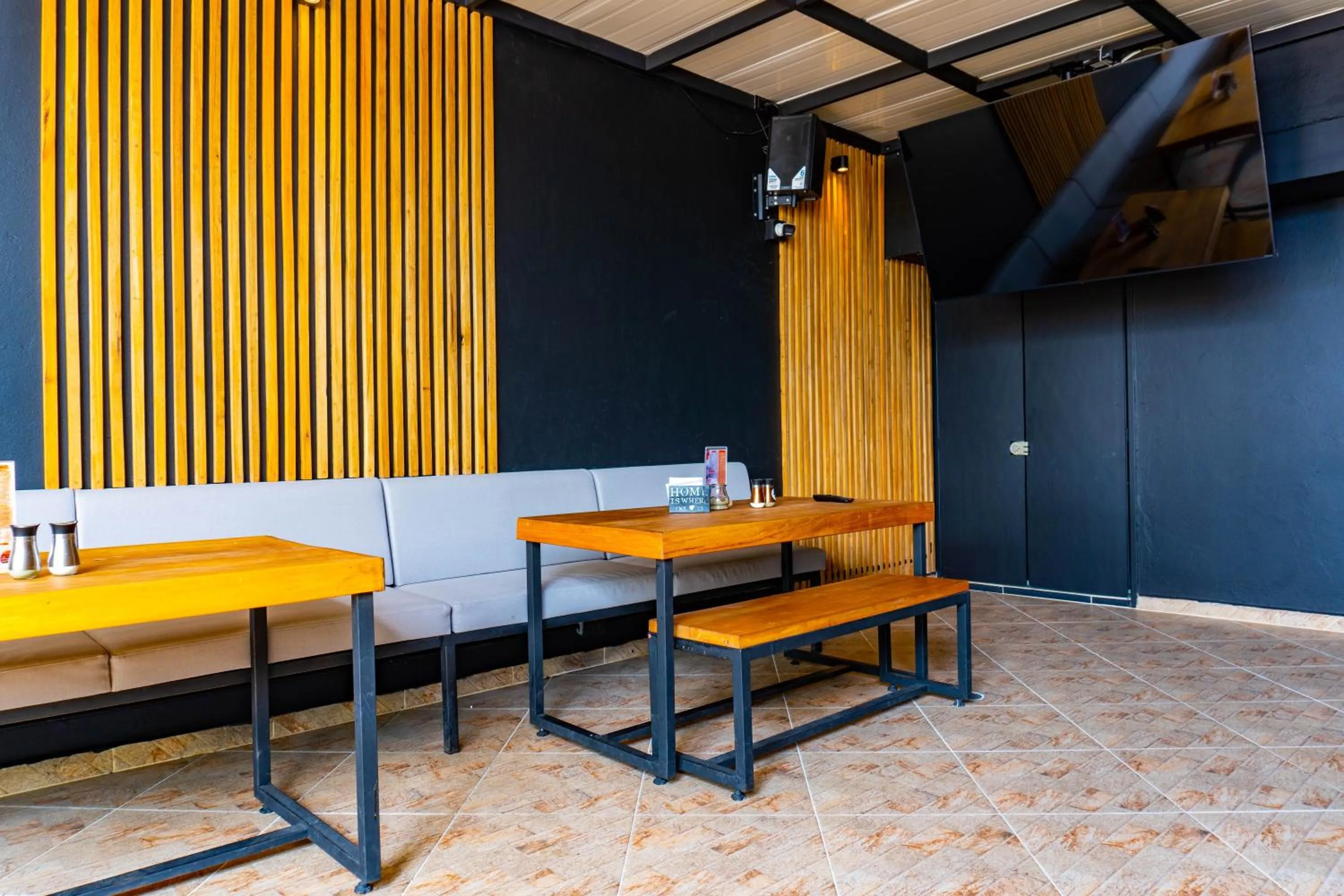 Balcony/Terrace in Hotel California City