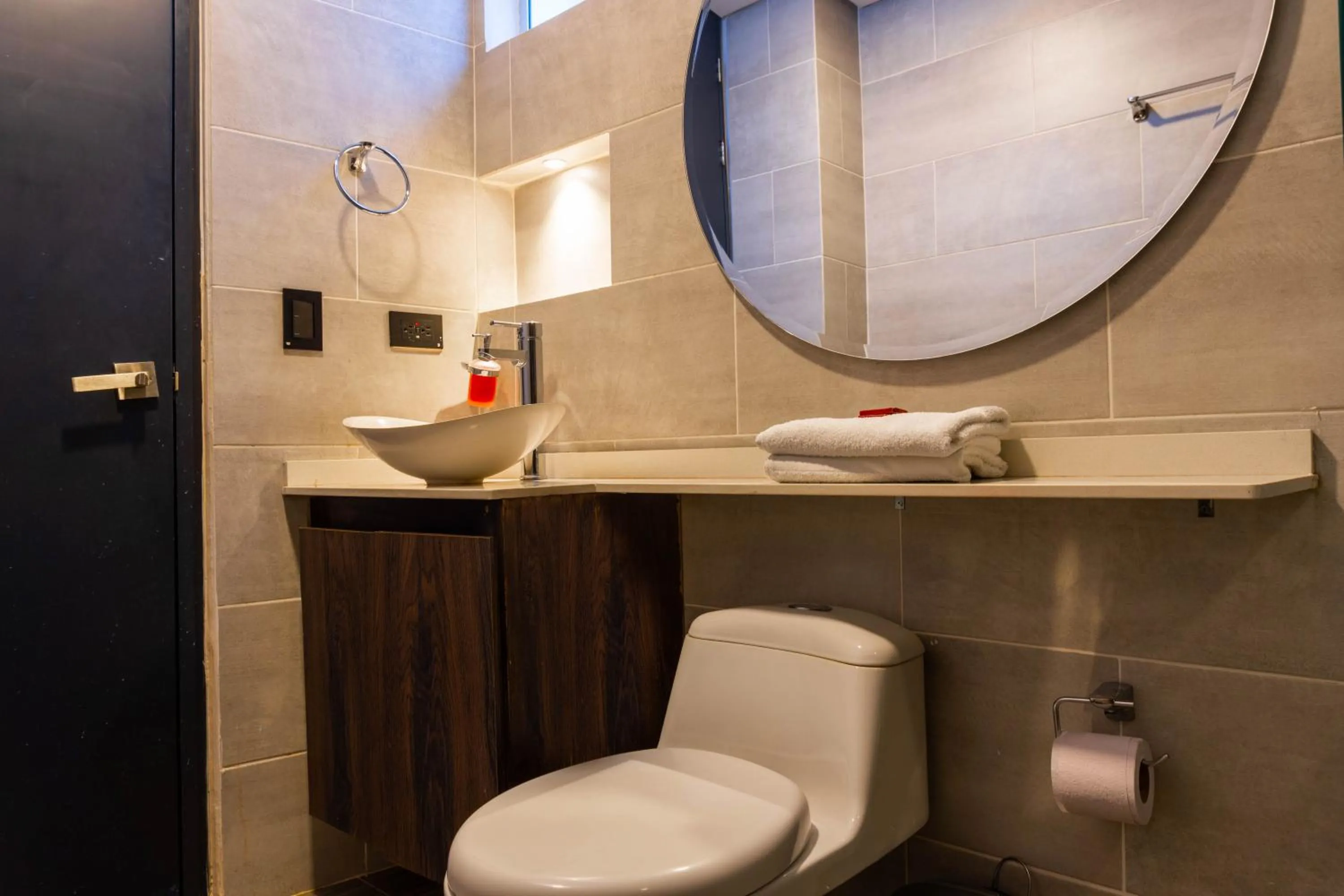 Hotel California City