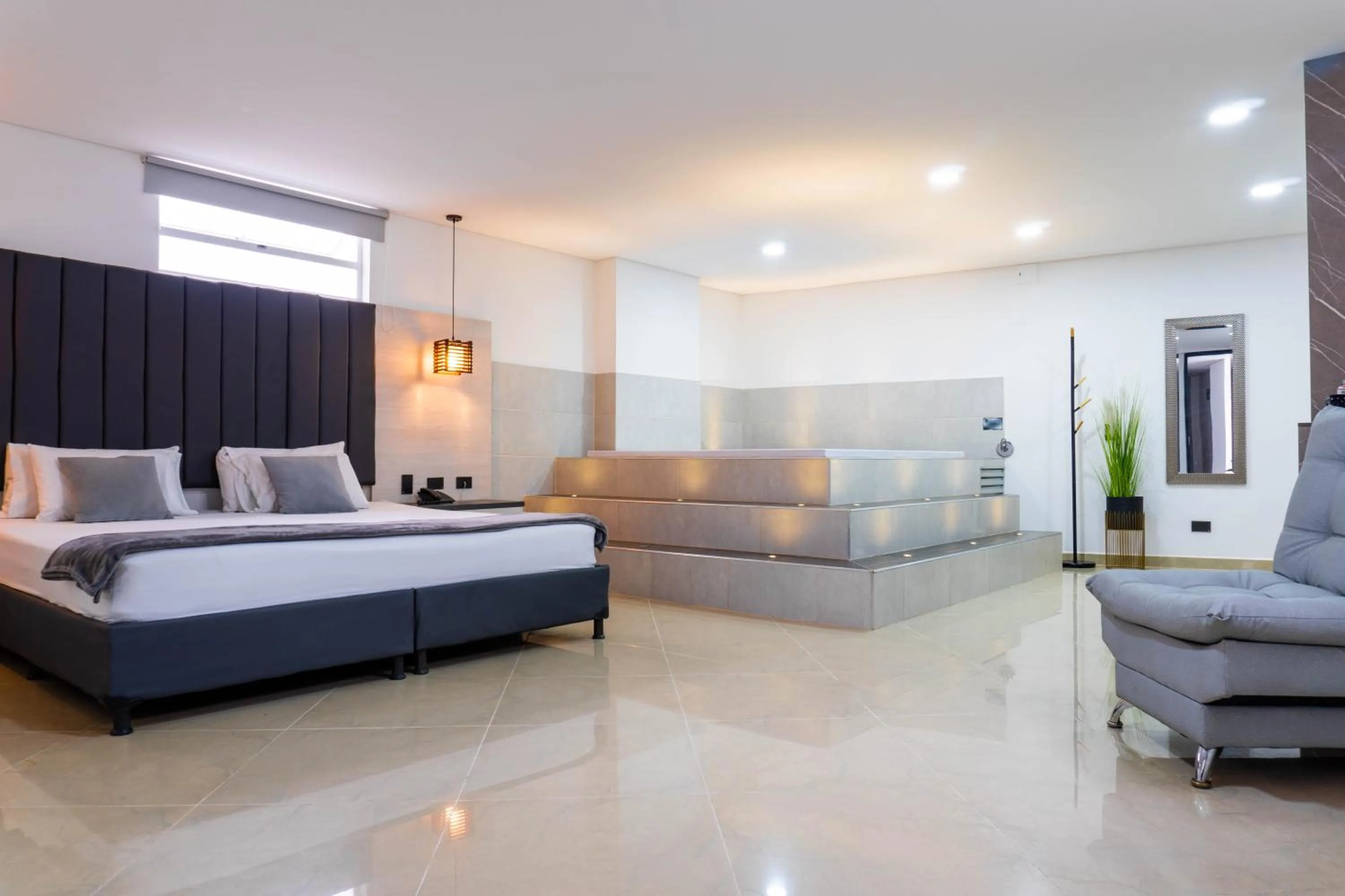 Bed in Hotel California City