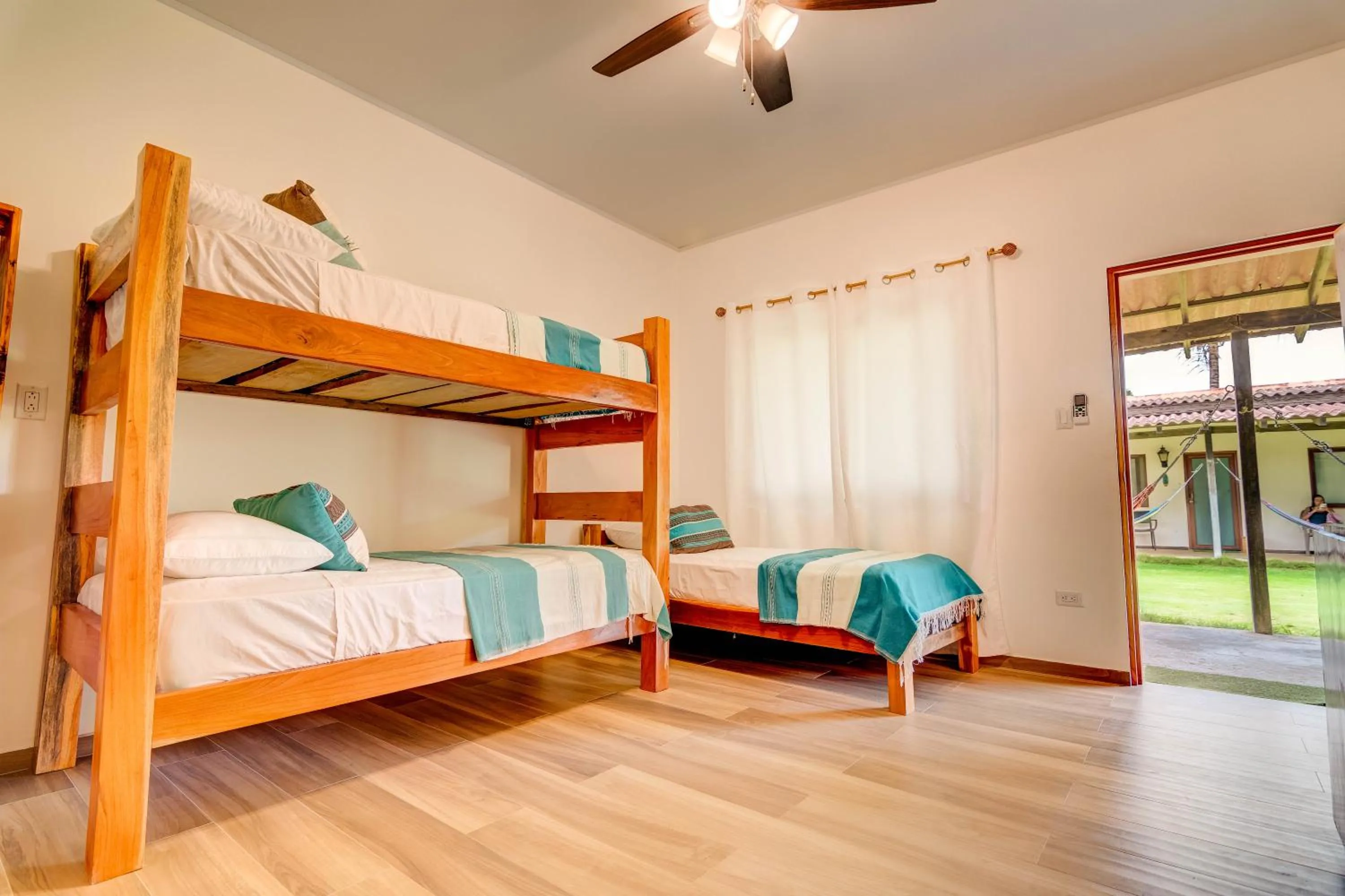 Bed in Beach Break Hotel & Surf Camp de Playa Venao