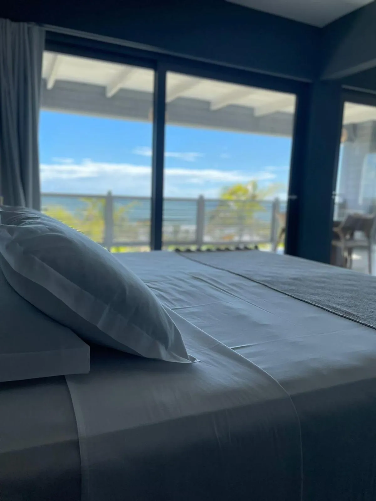 Bird's eye view, Bed in Club de Mar Condo Hotel