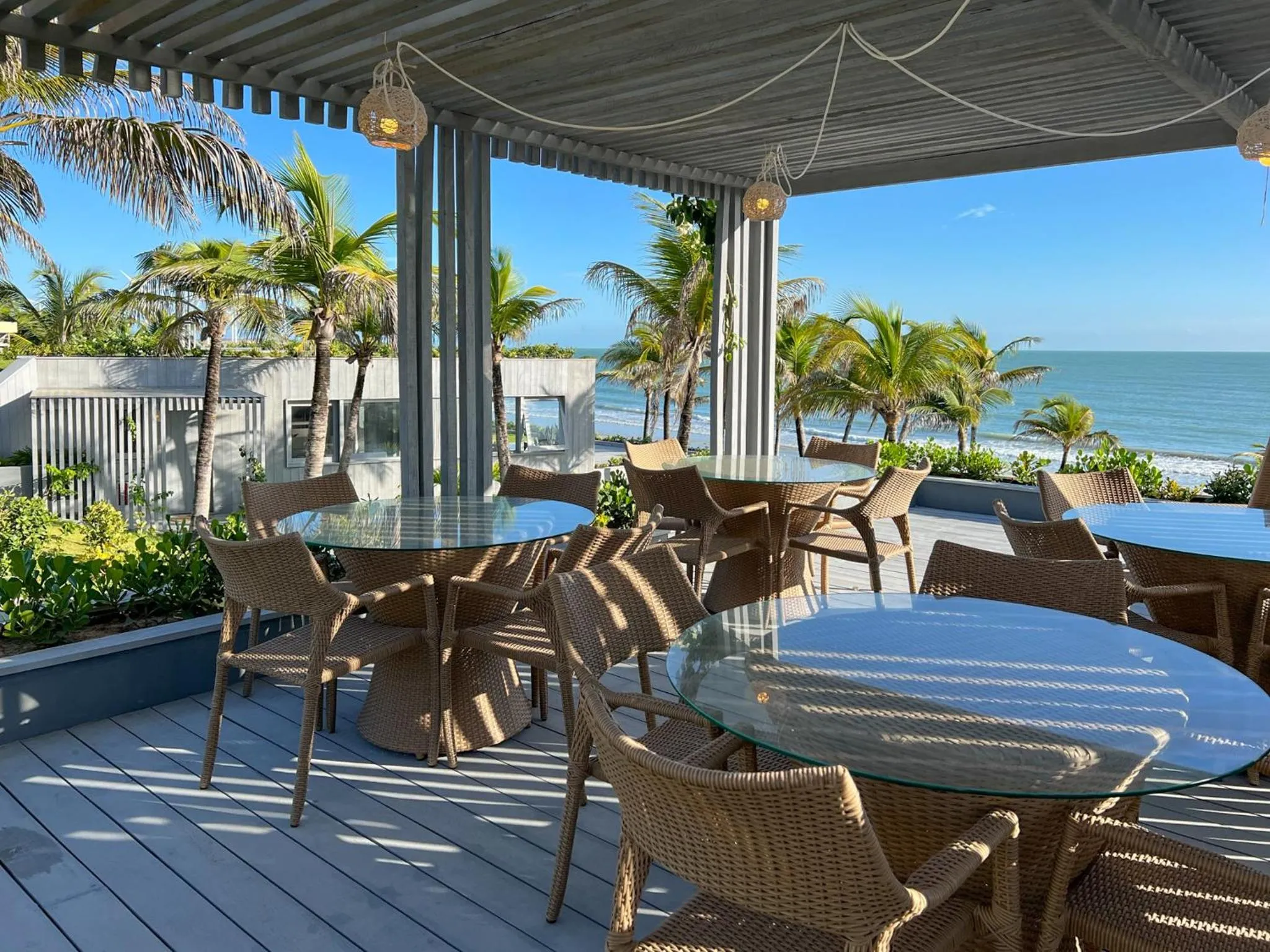 Restaurant/places to eat in Club de Mar Condo Hotel