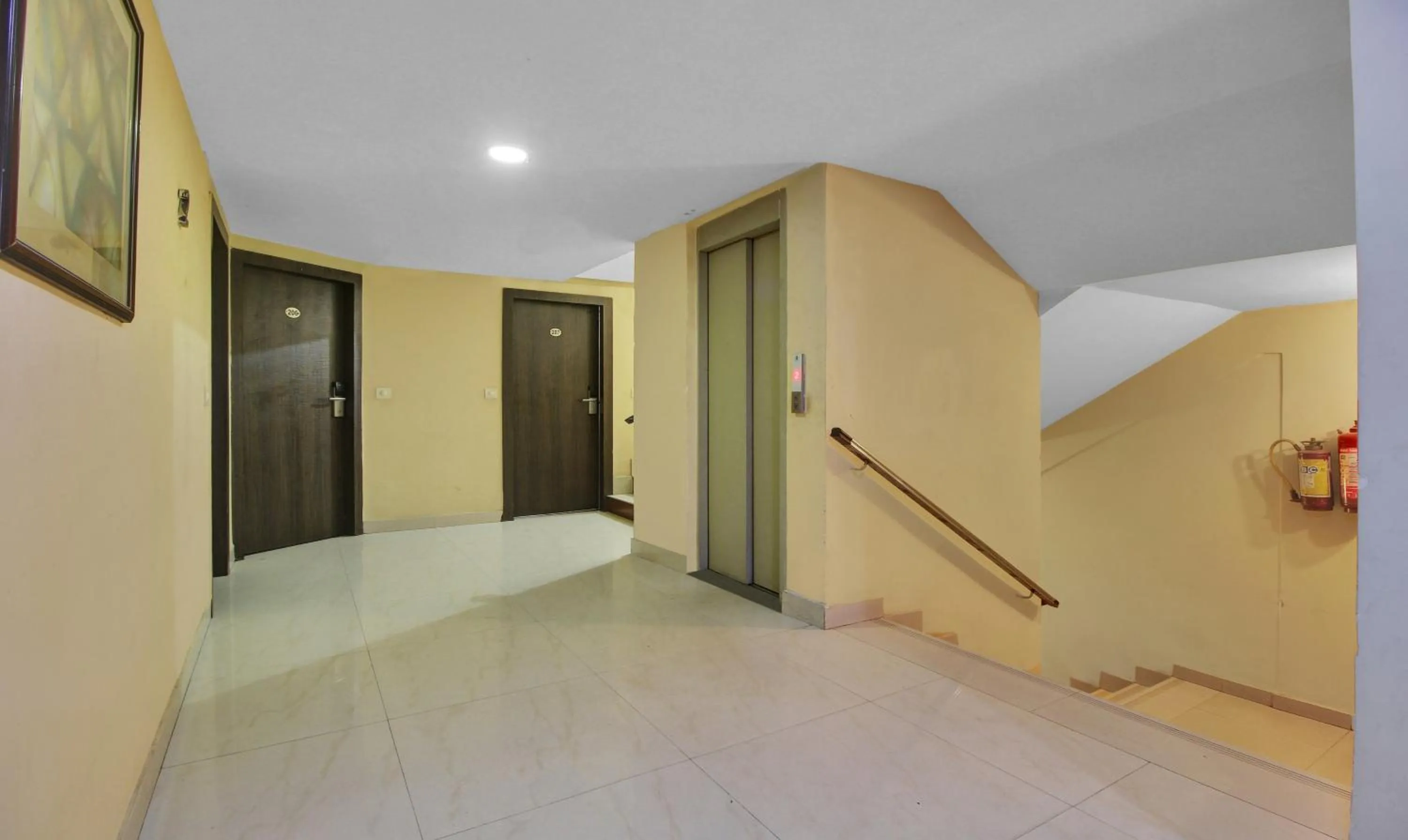 Lobby or reception in Treebo Mangalam, Bhawanipur