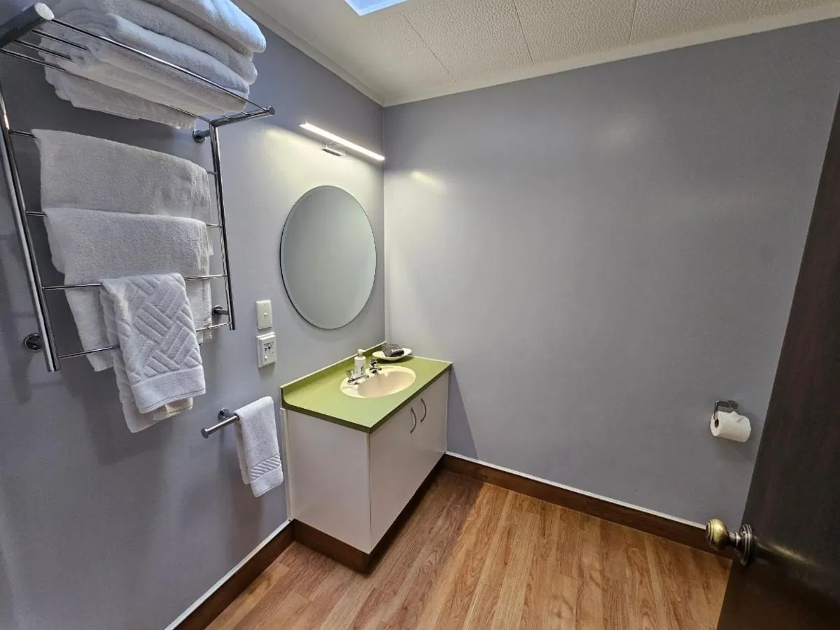 Hacienda Motor Lodge