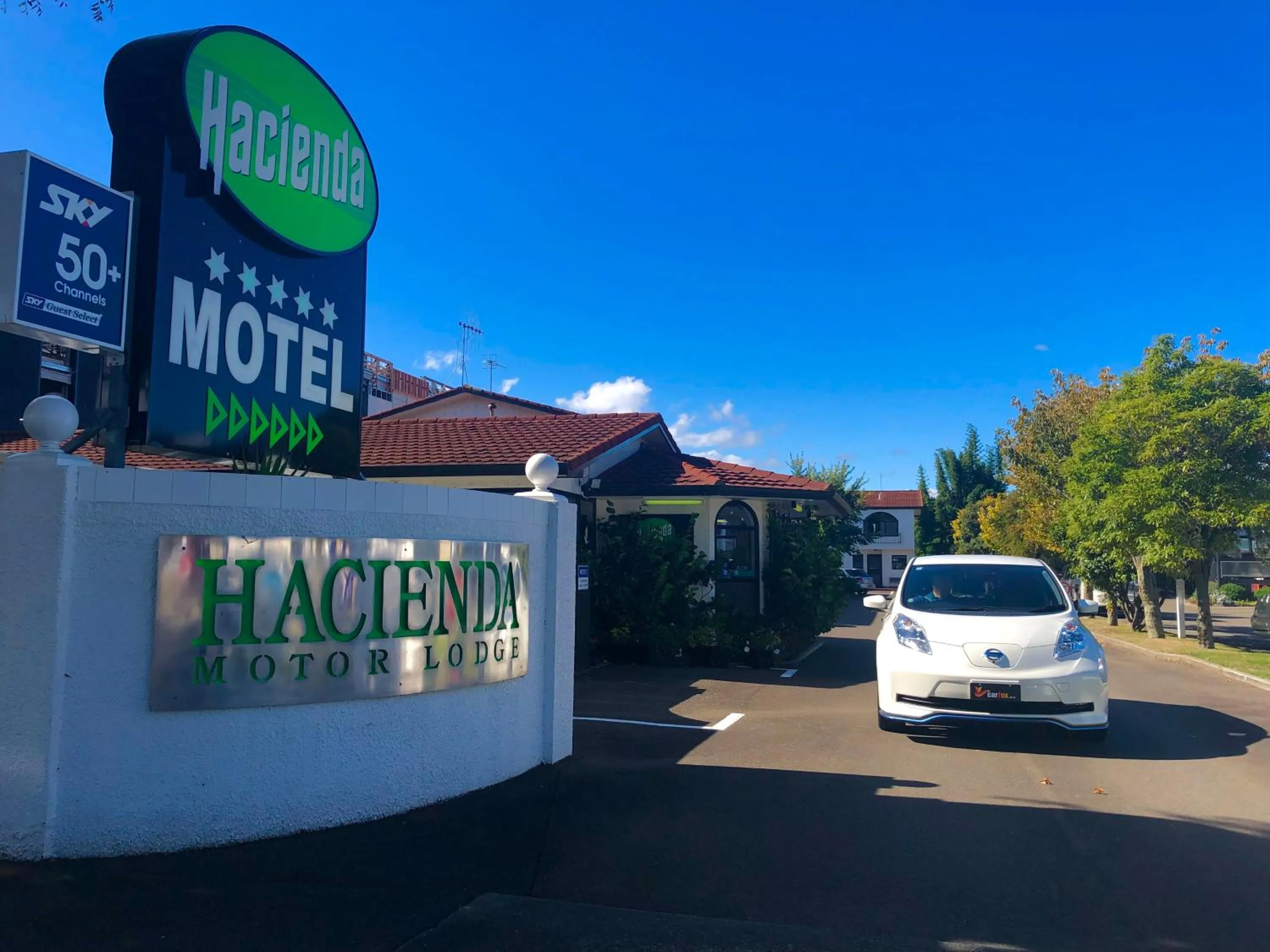 Property building in Hacienda Motor Lodge