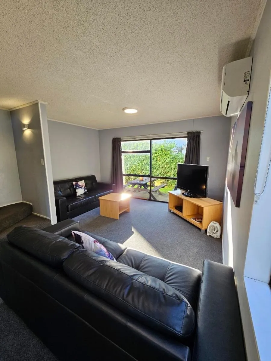 Hacienda Motor Lodge