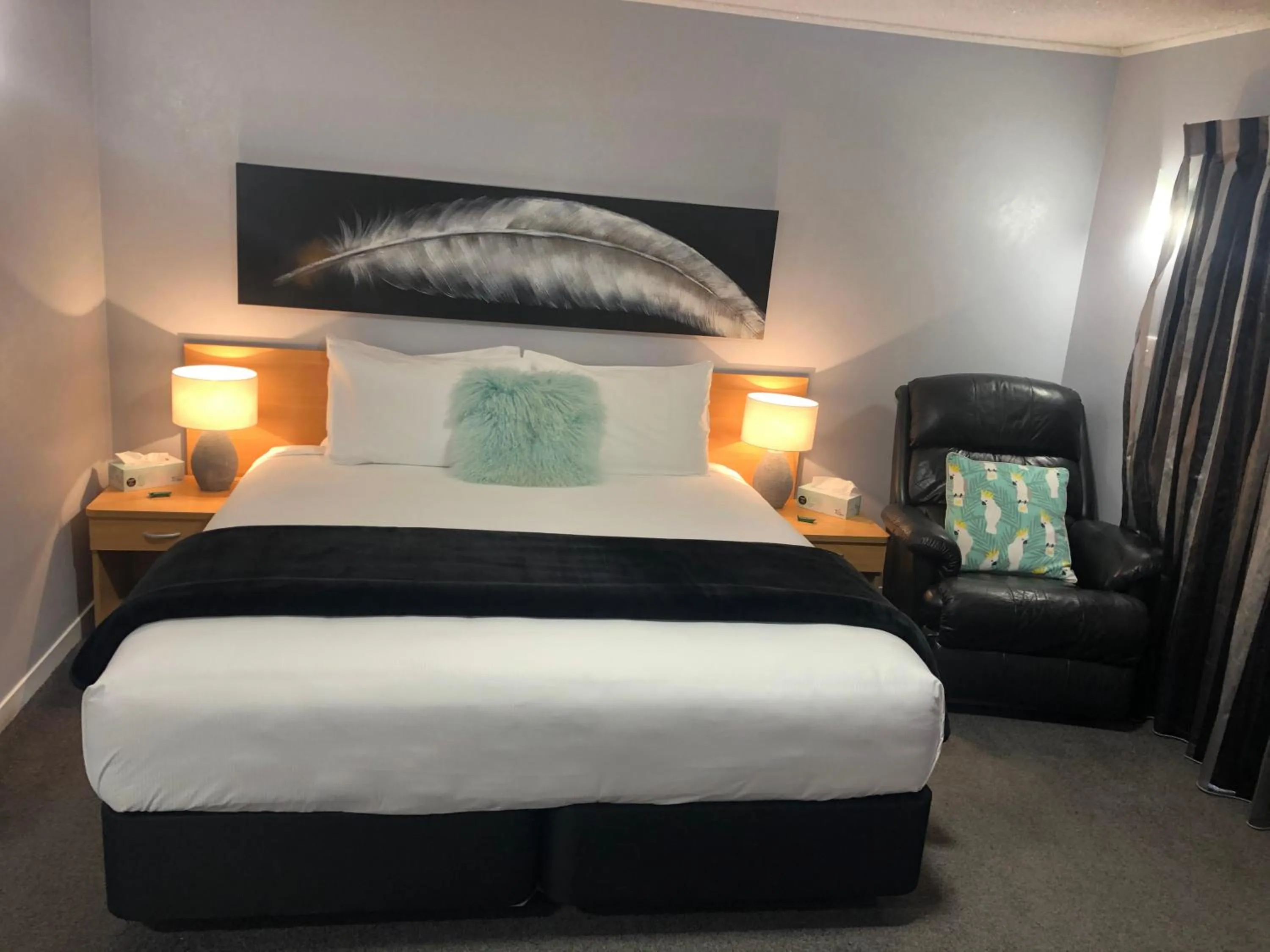 Bed in Hacienda Motor Lodge