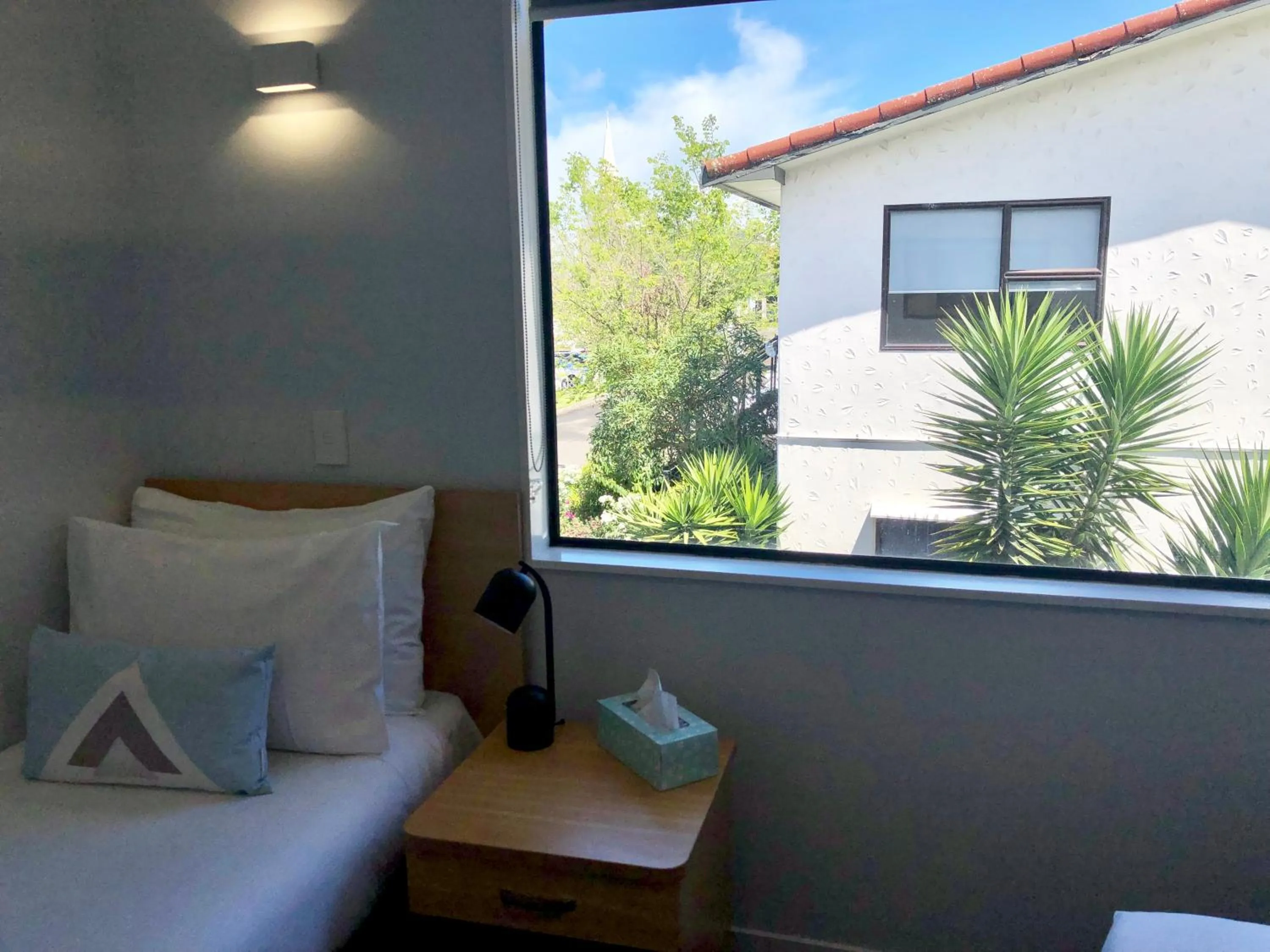 Bed in Hacienda Motor Lodge