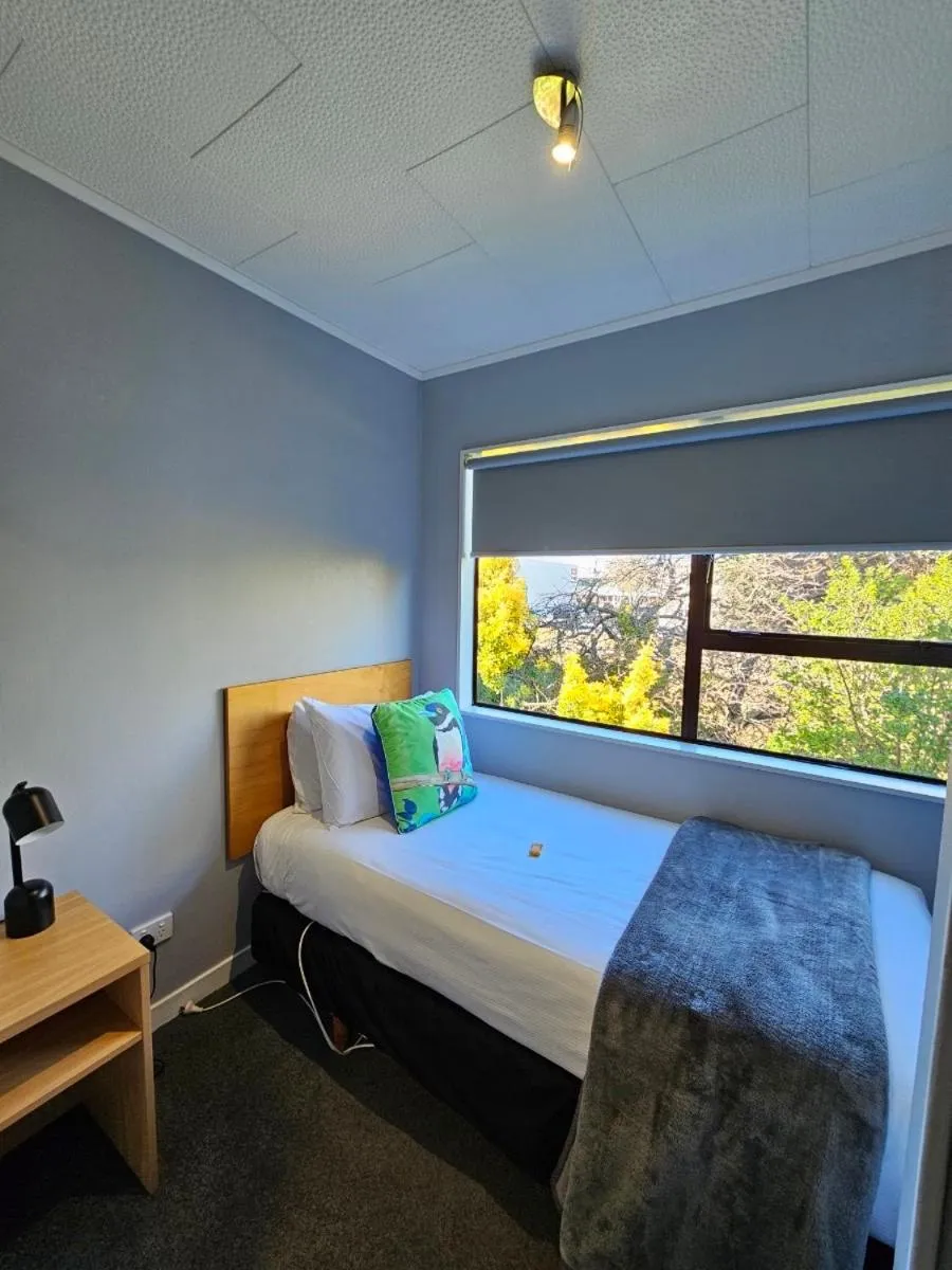 Bed in Hacienda Motor Lodge