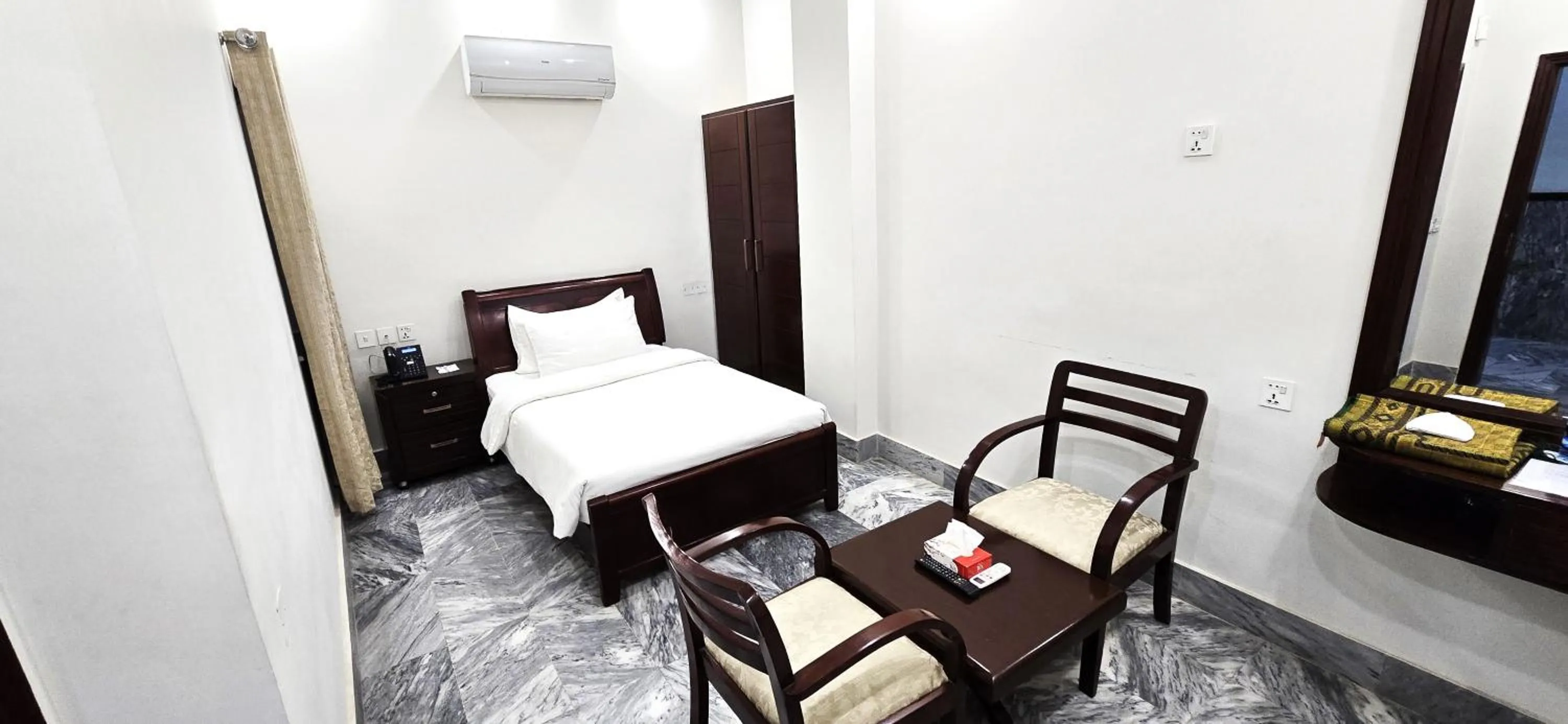 Bedroom, Bed in Hotel Nova