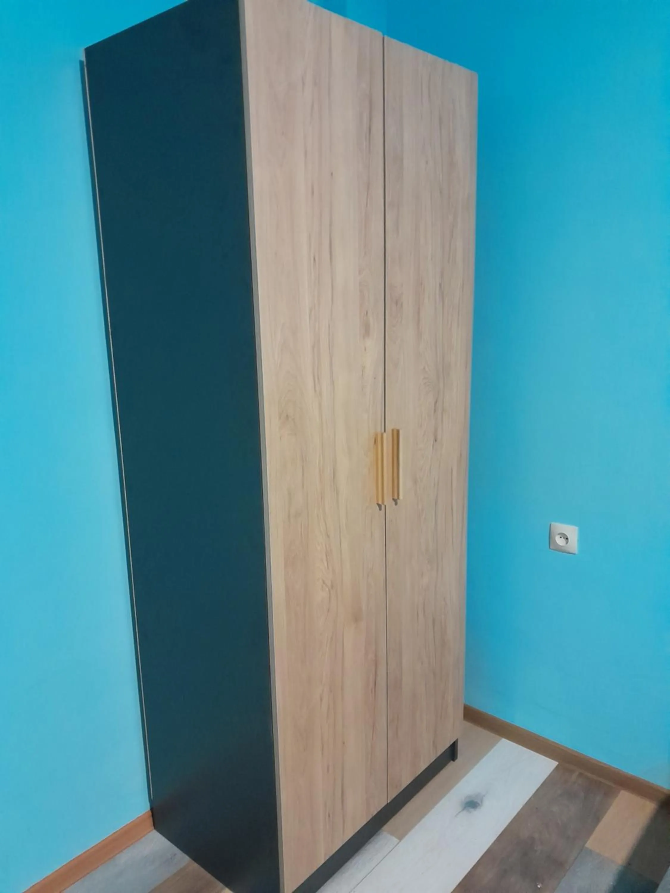 wardrobe in Art Guest House in KASKAD