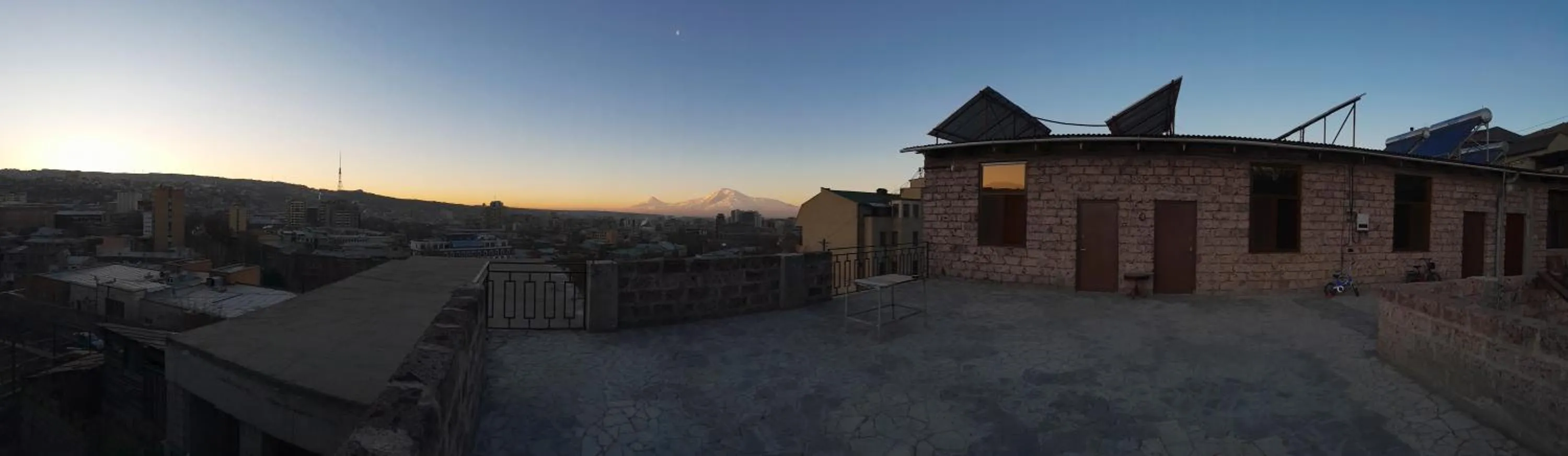 Sunrise in Art Guest House in KASKAD