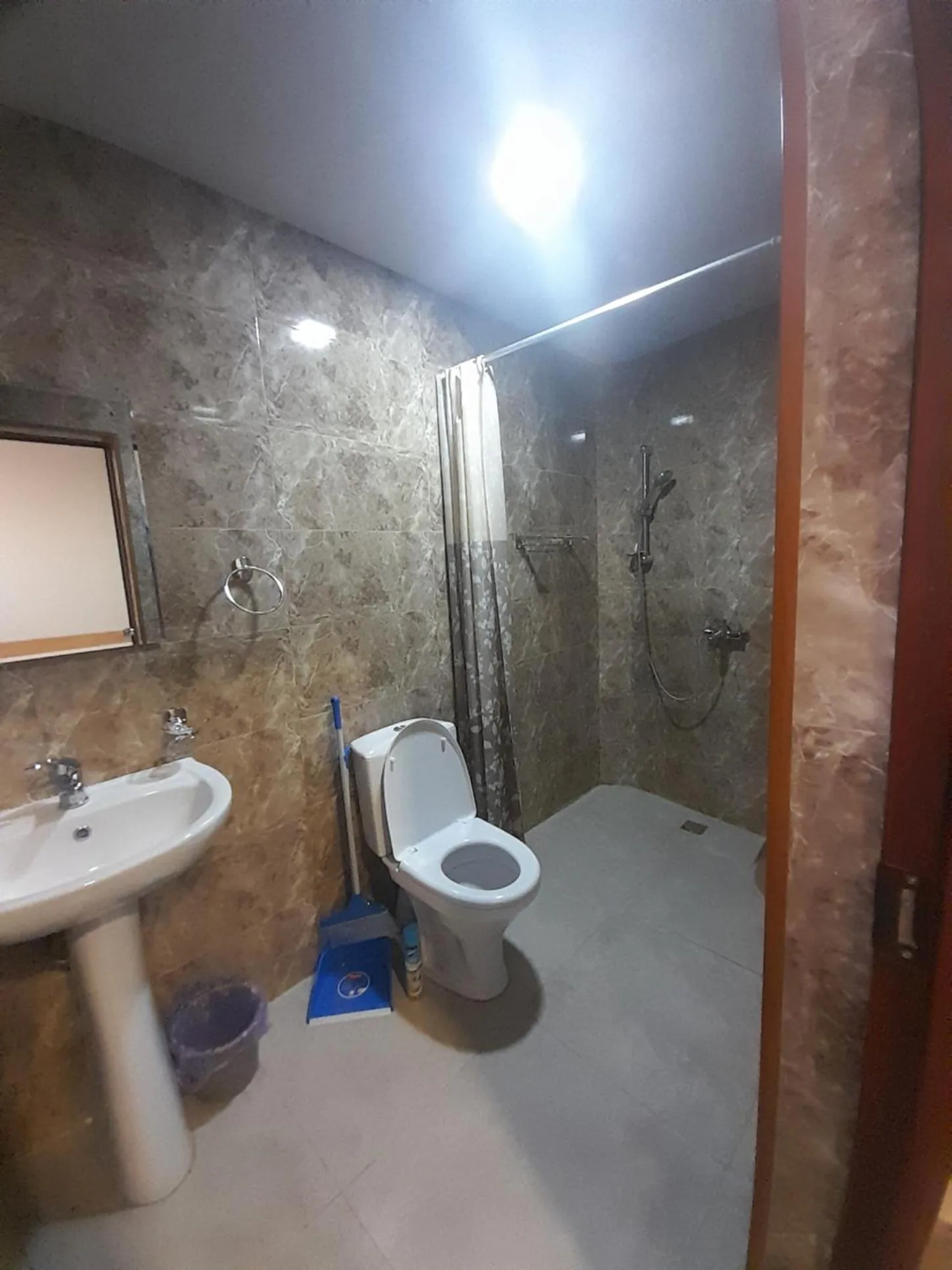 Shower in Art Guest House in KASKAD