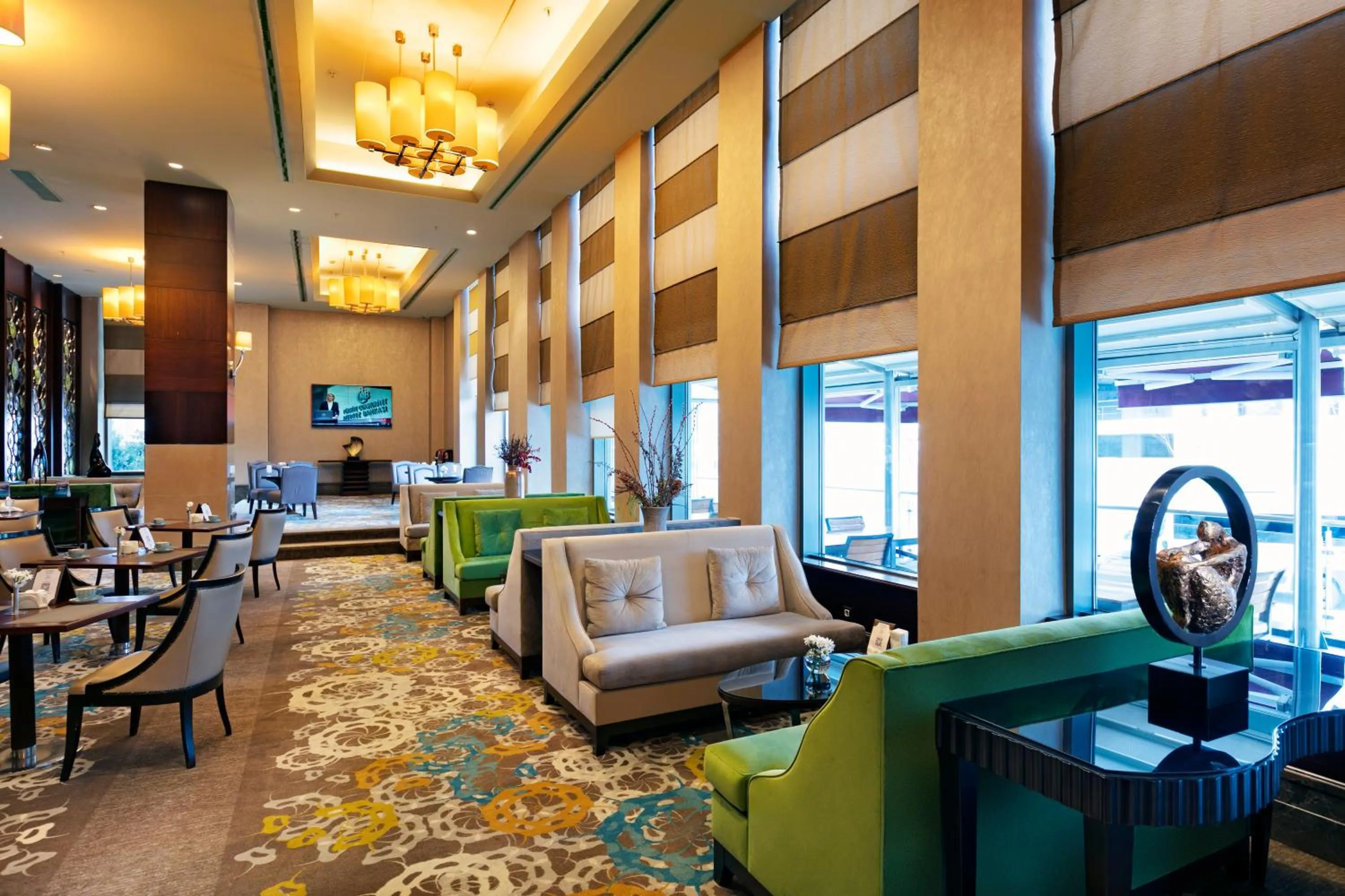 Restaurant/places to eat in Titanic Business Kartal