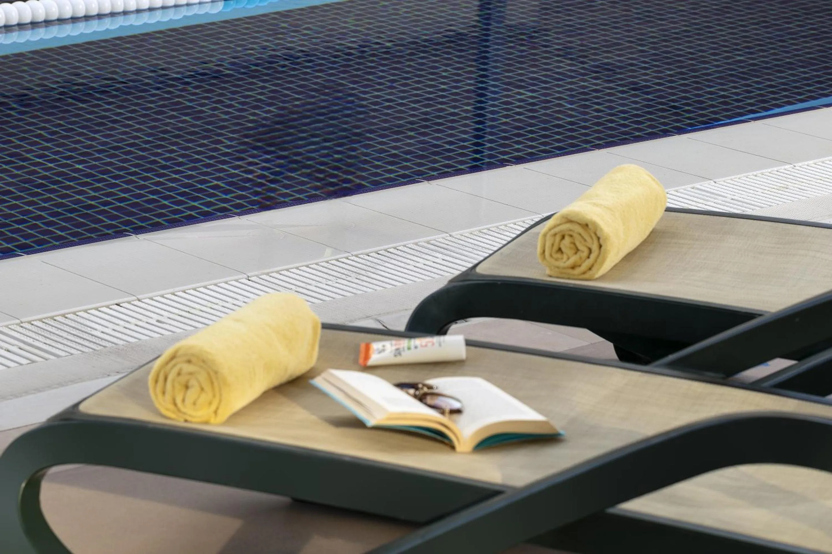 Swimming pool in Titanic Business Kartal