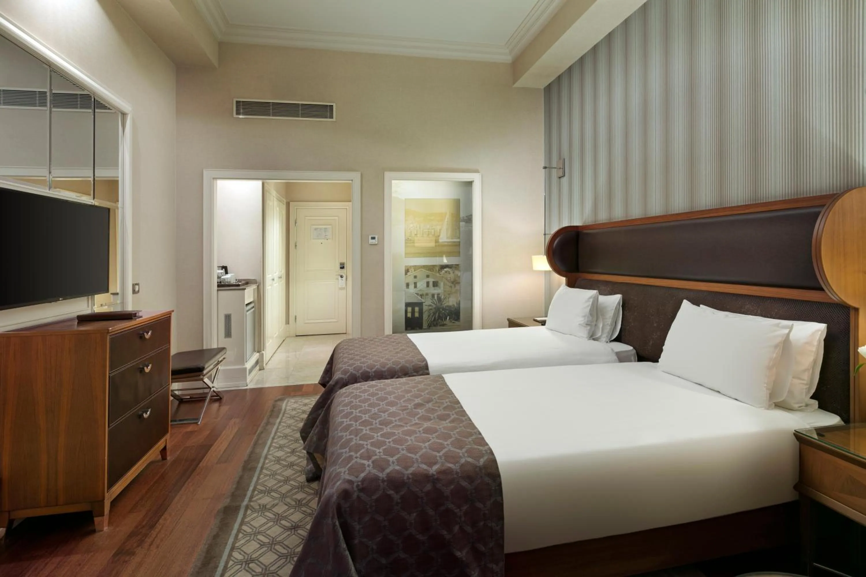 Bedroom, Bed in Titanic Business Kartal