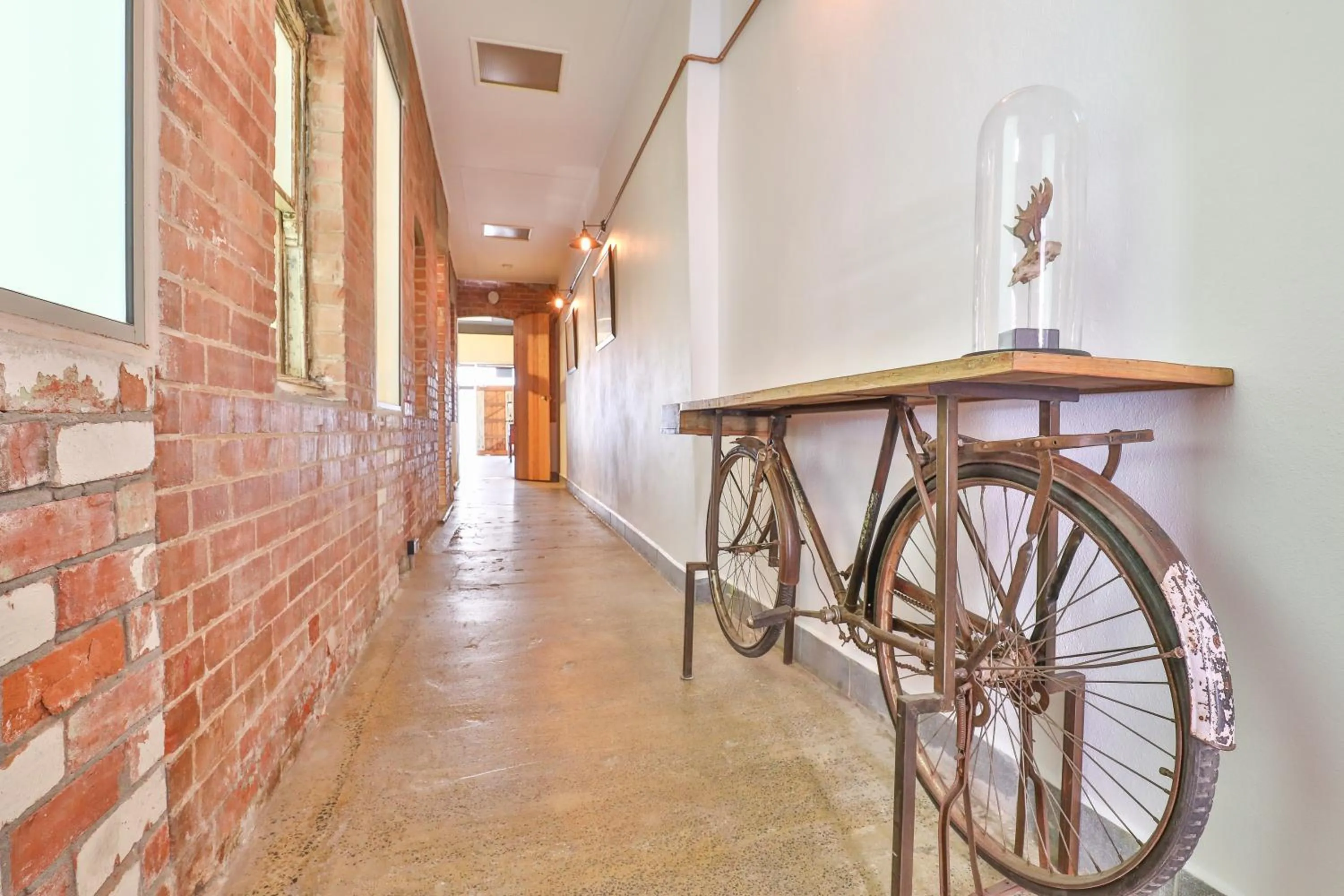 Property building in Indulge Apartments - Eighth