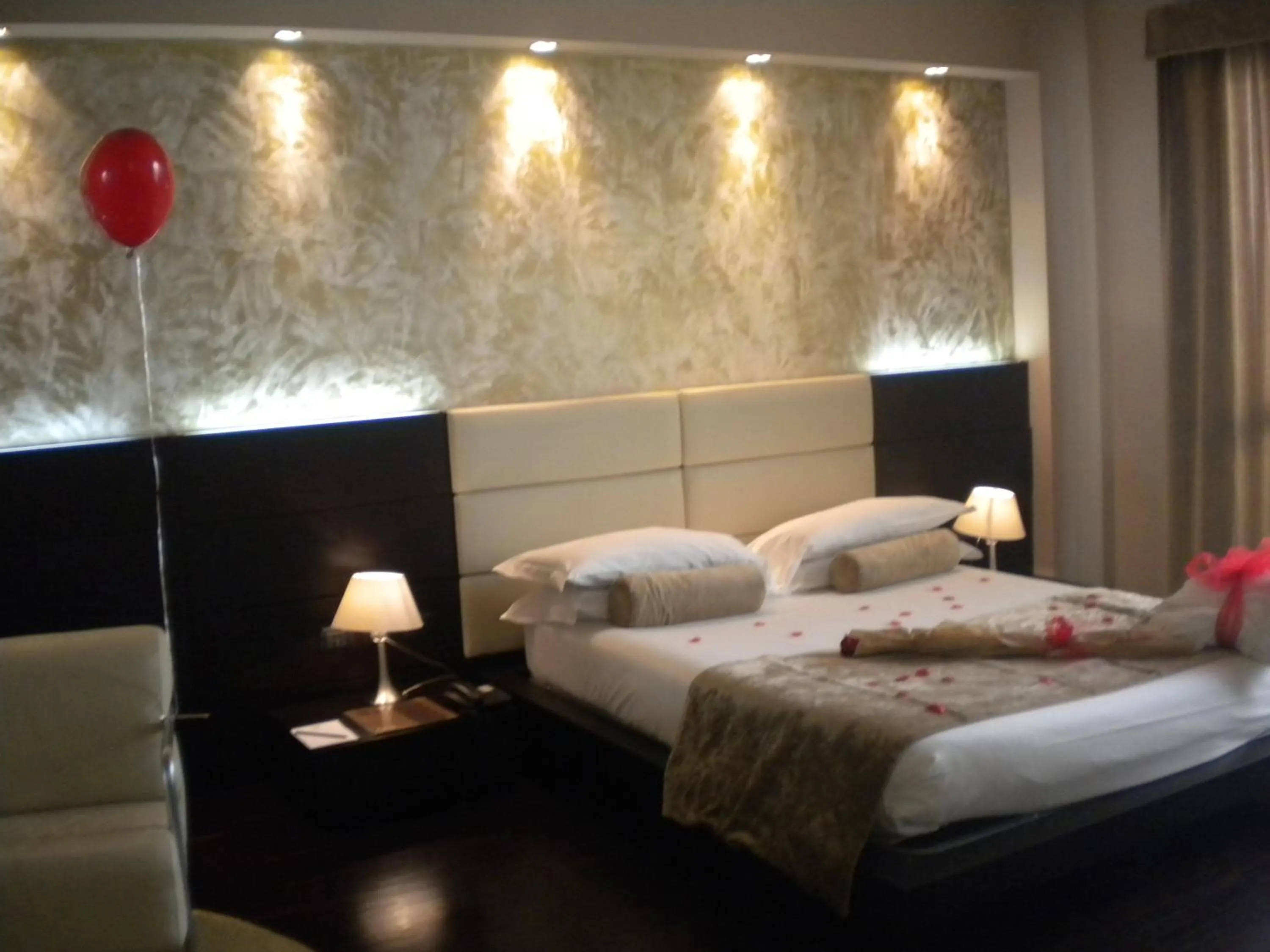 Bedroom in OneMhotel