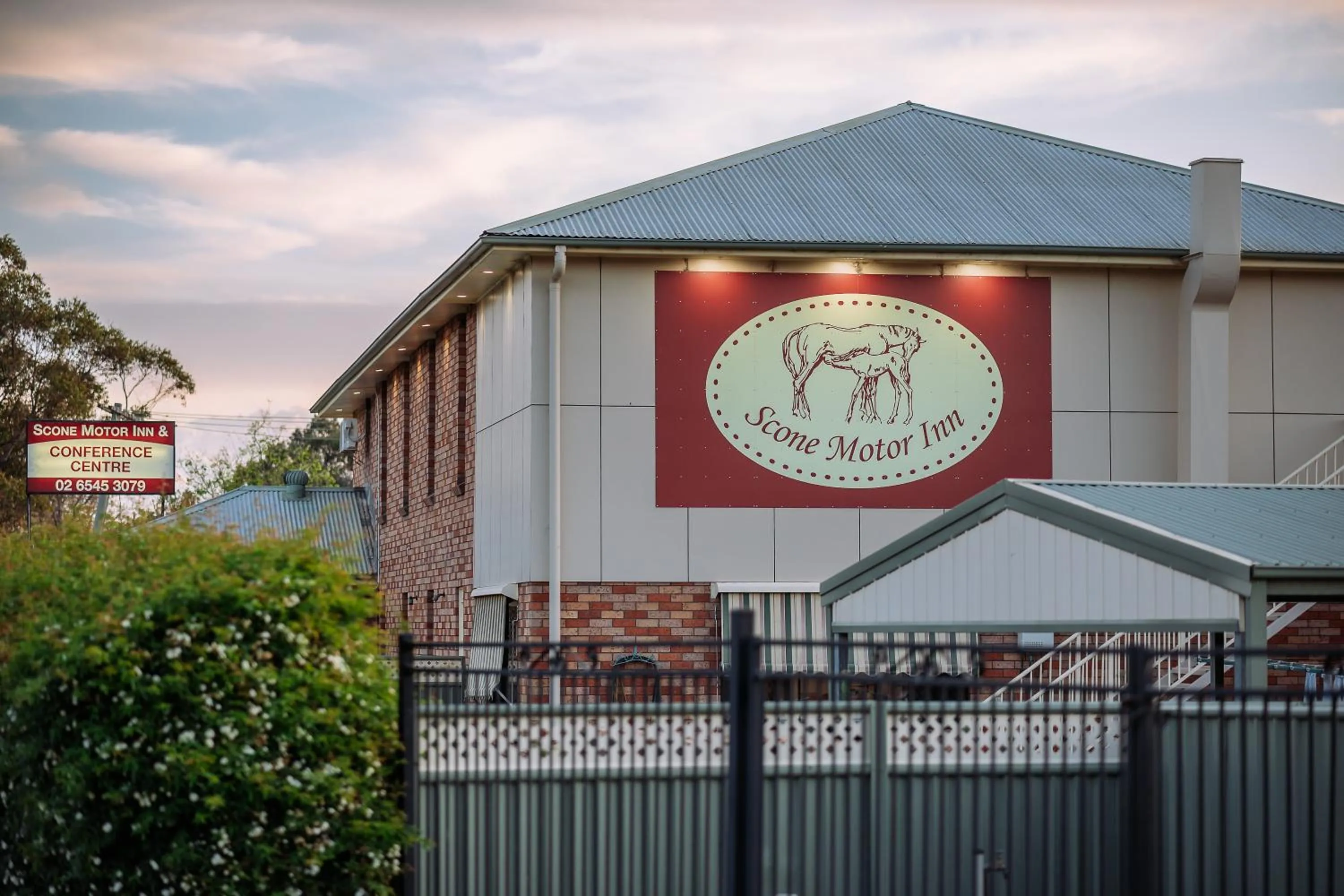 Property logo or sign in Scone Motor Inn & Apartments