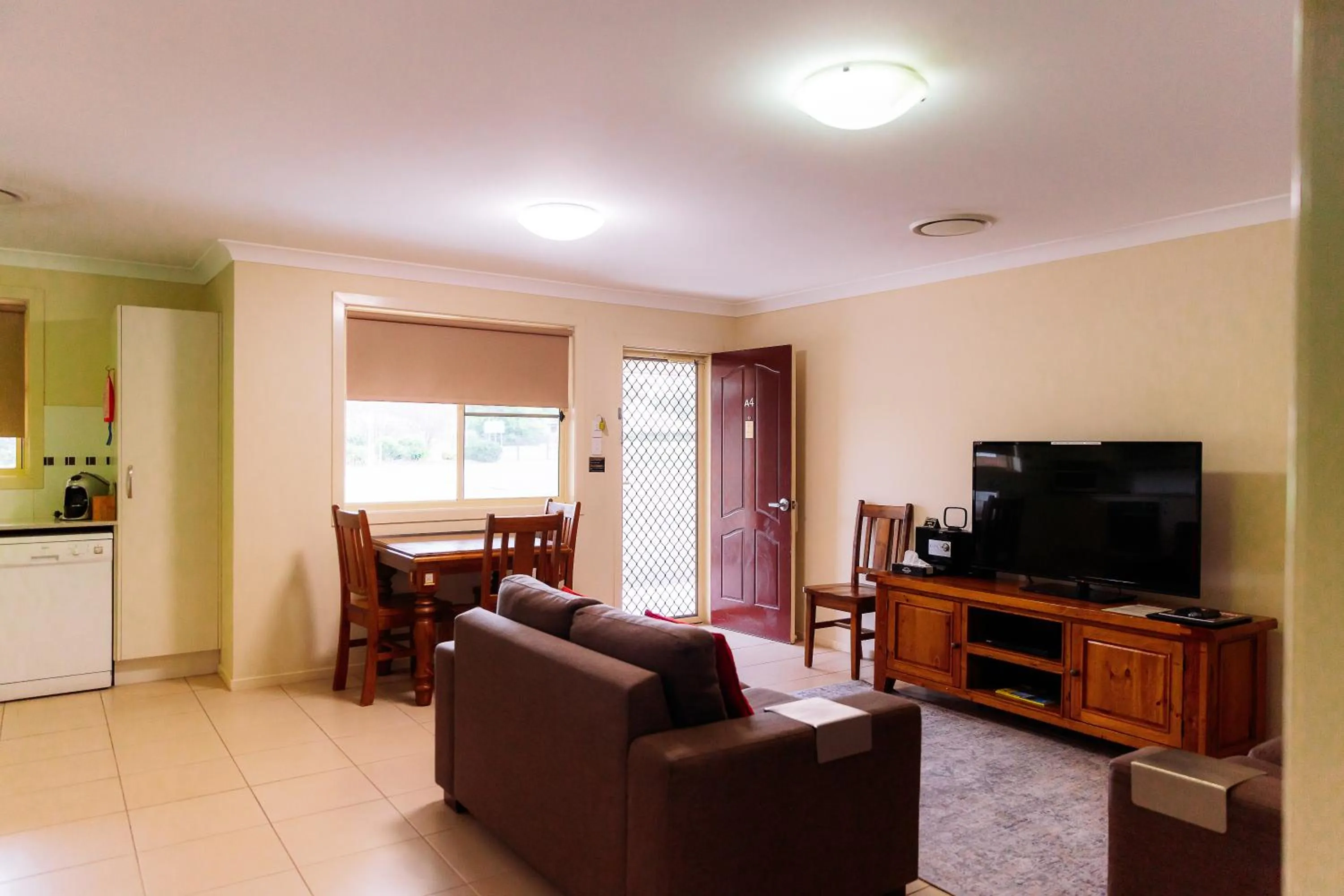 TV and multimedia in Scone Motor Inn & Apartments